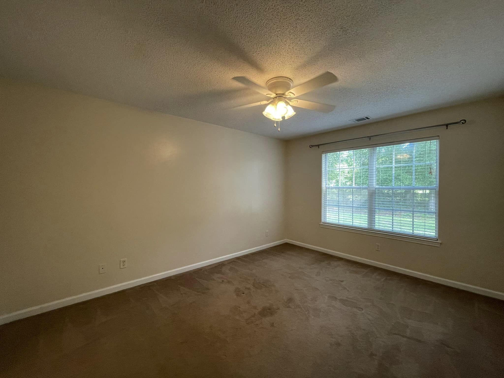 TIMBER WIND - Residential Lease