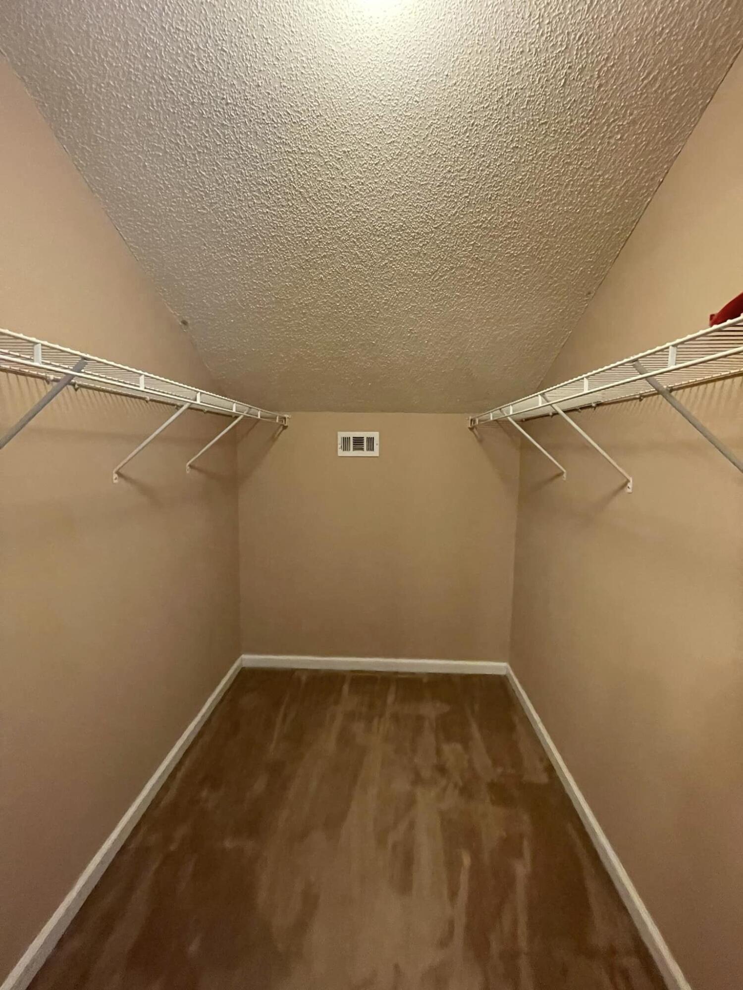 TIMBER WIND - Residential Lease