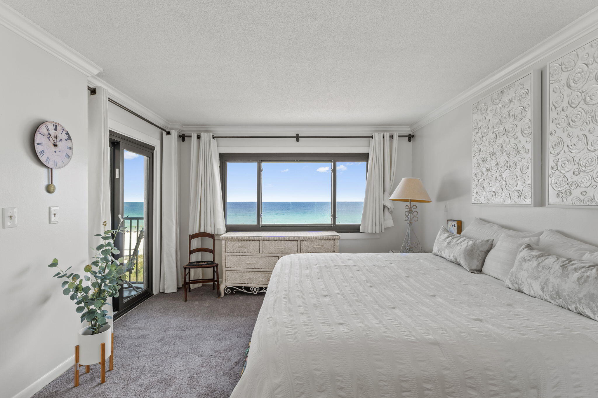 EMERALD TOWERS UNIT 405 - Residential