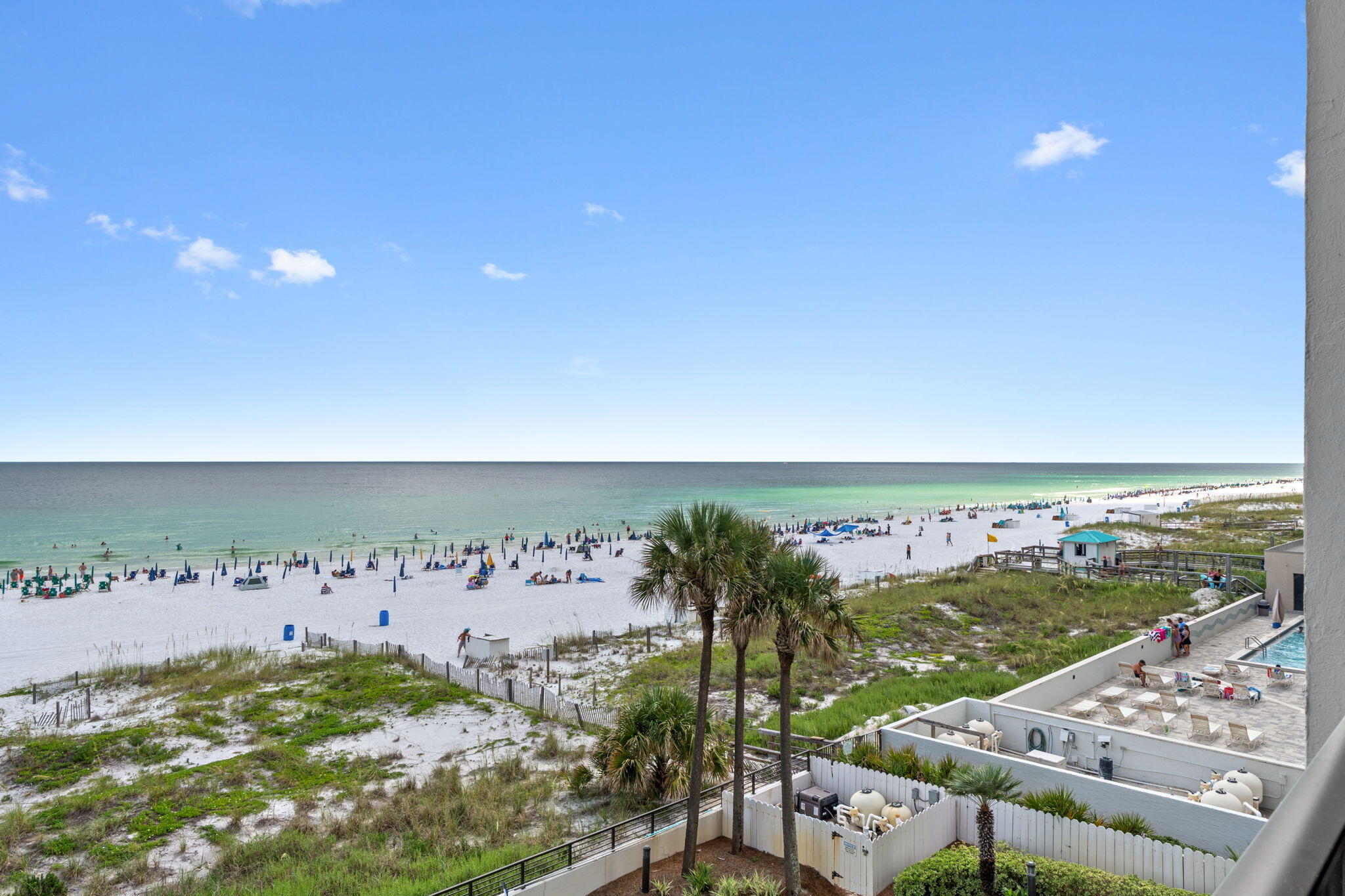 EMERALD TOWERS UNIT 405 - Residential