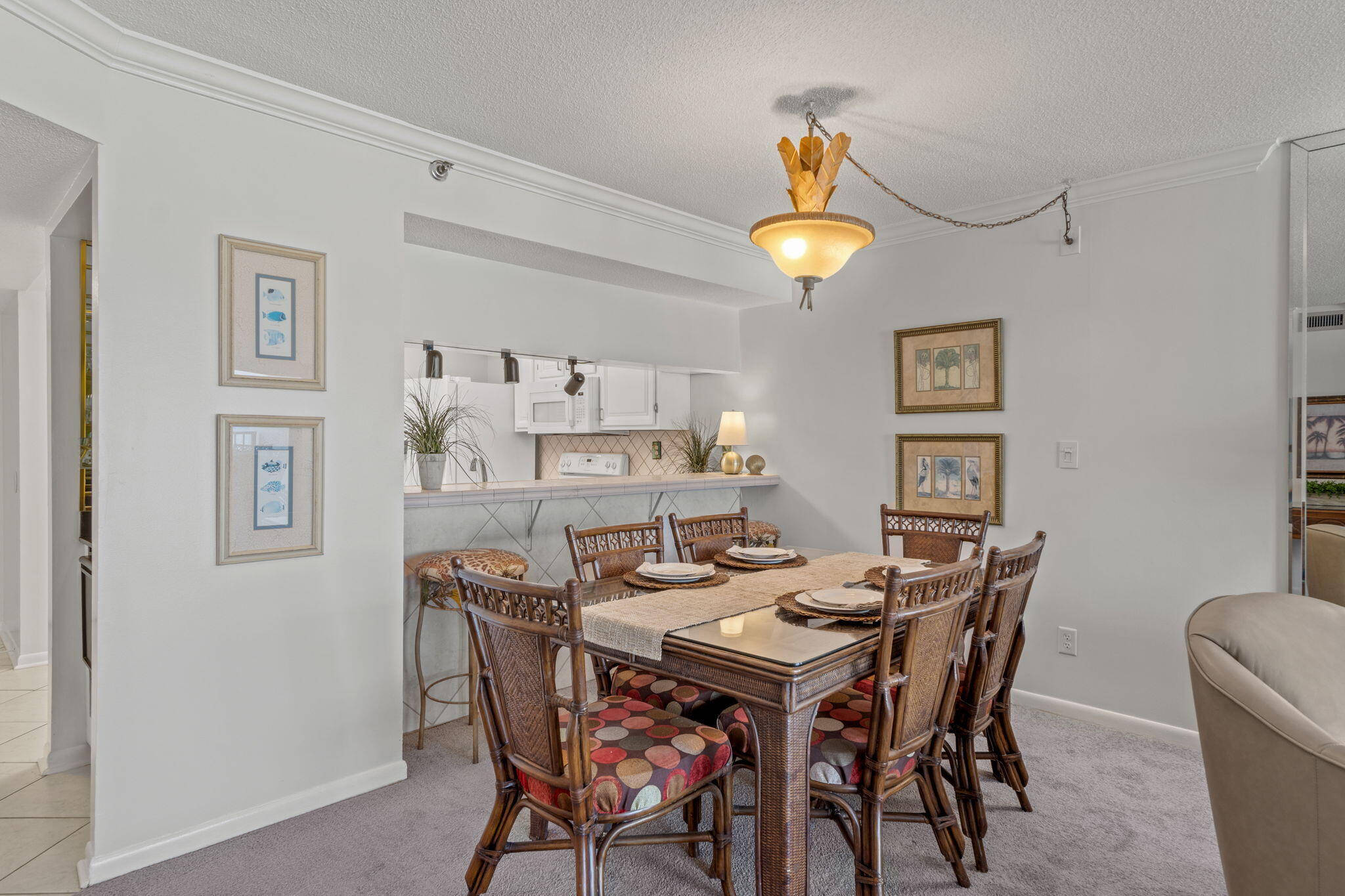 EMERALD TOWERS UNIT 405 - Residential