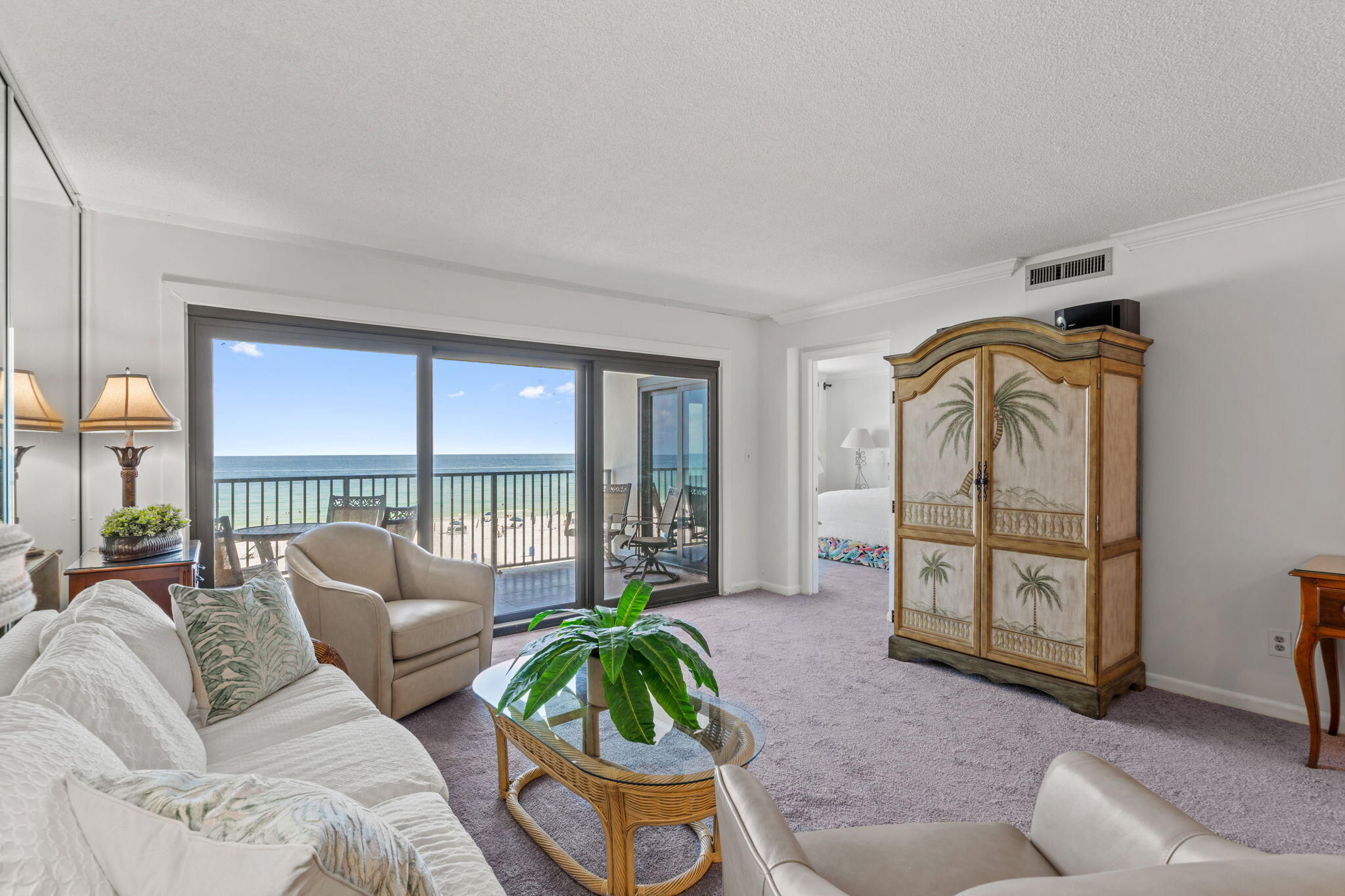 EMERALD TOWERS UNIT 405 - Residential