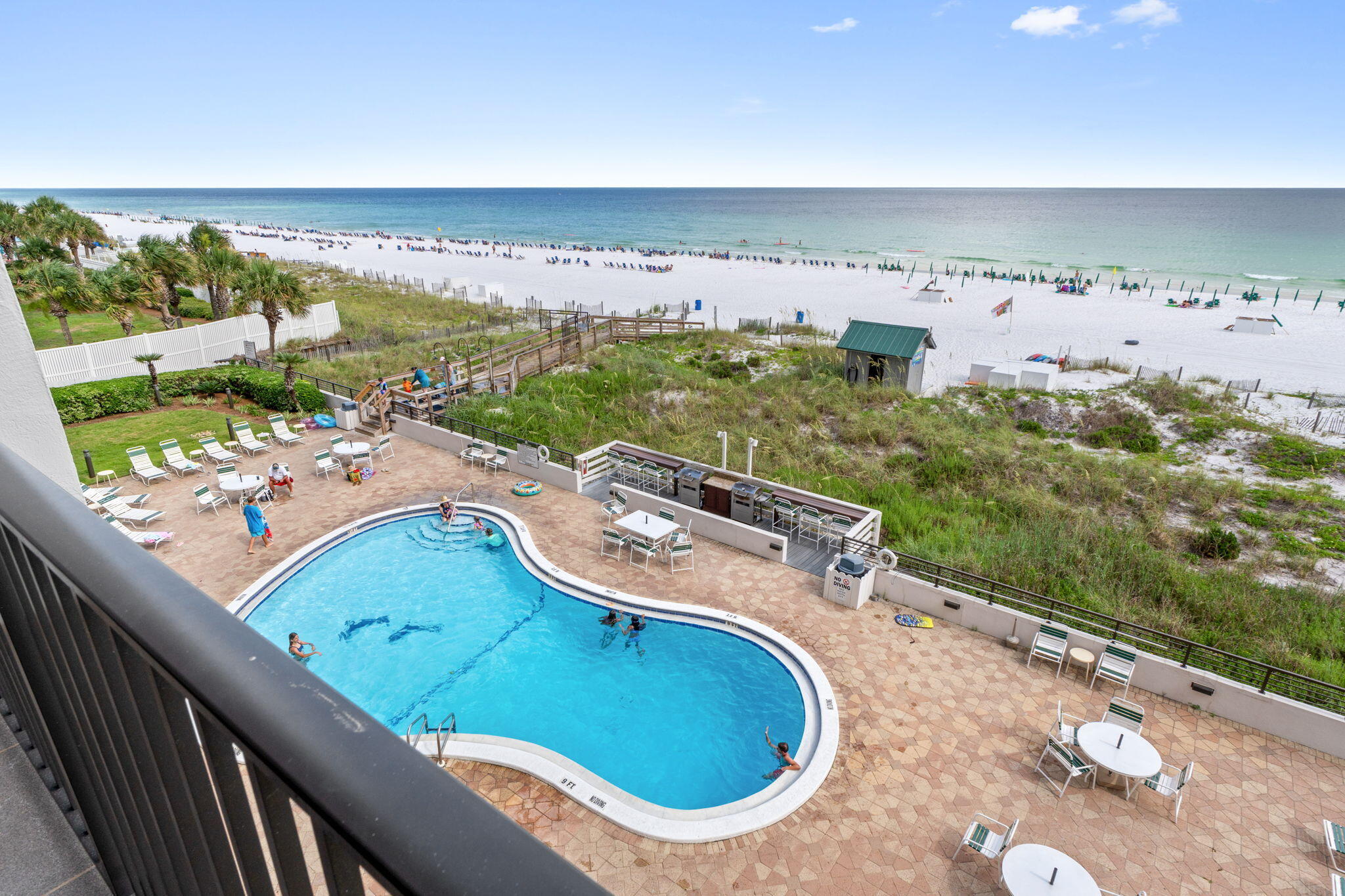 EMERALD TOWERS UNIT 405 - Residential