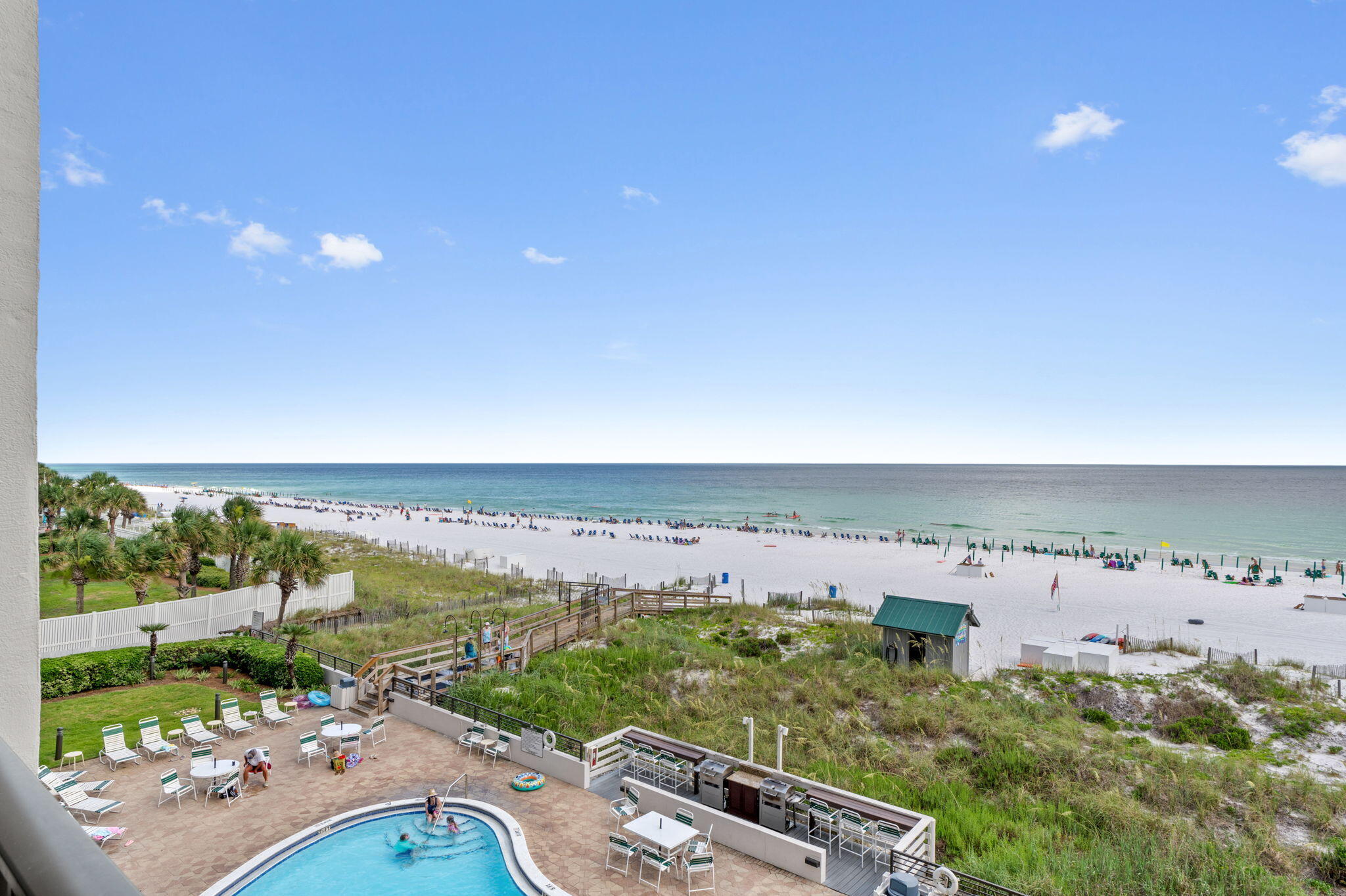 EMERALD TOWERS UNIT 405 - Residential