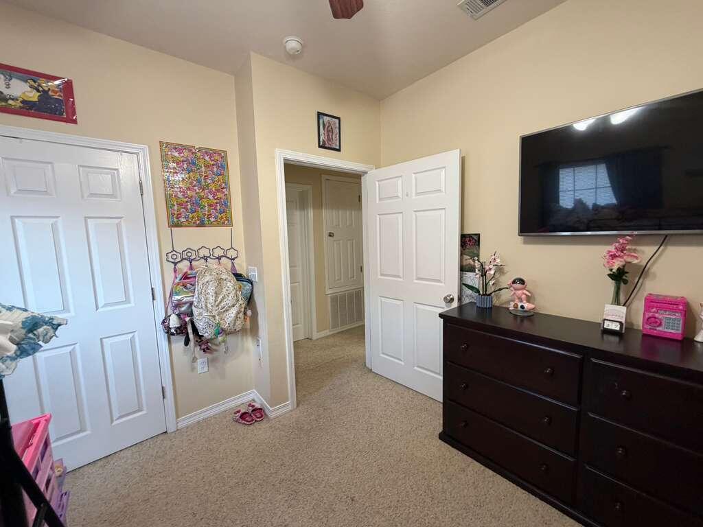 MERIDIAN SQUARE TOWNHOMES - Residential Lease