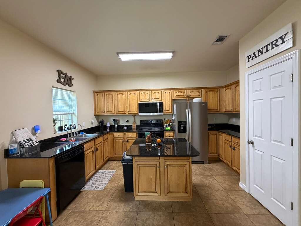 MERIDIAN SQUARE TOWNHOMES - Residential Lease