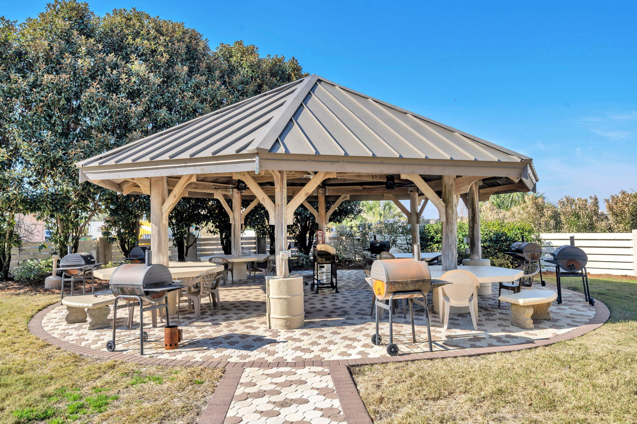 Islander unit 618 - Residential