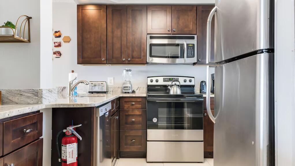 Islander unit 618 - Residential