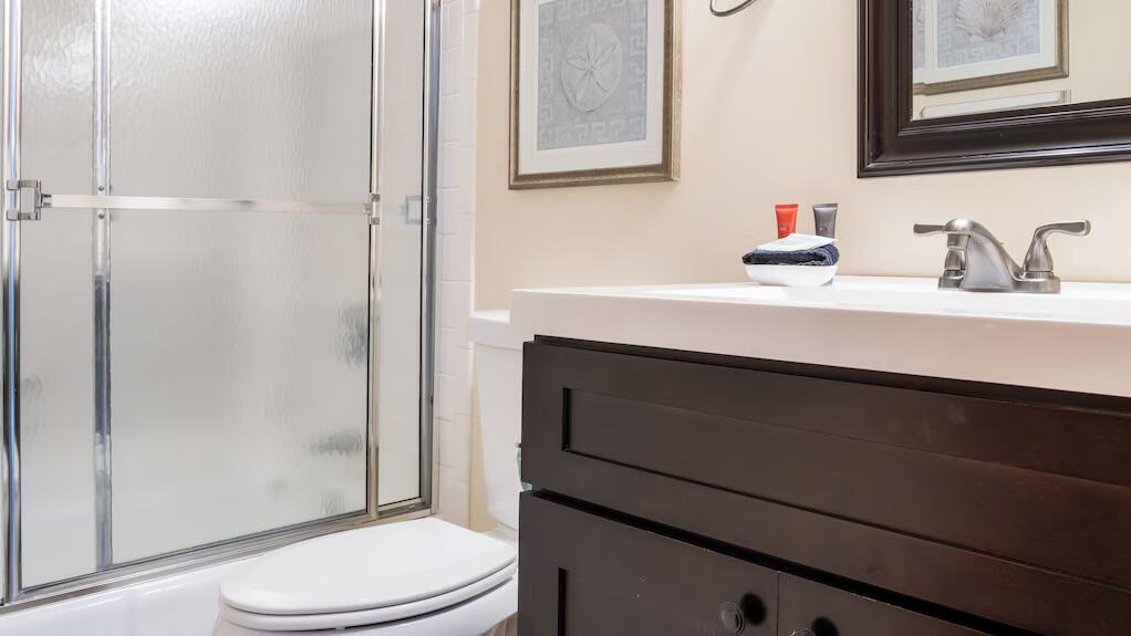 Islander unit 618 - Residential