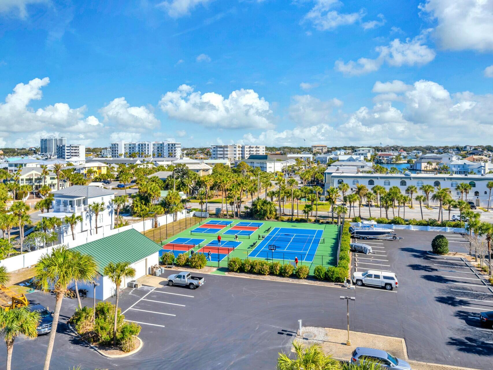 Islander unit 618 - Residential