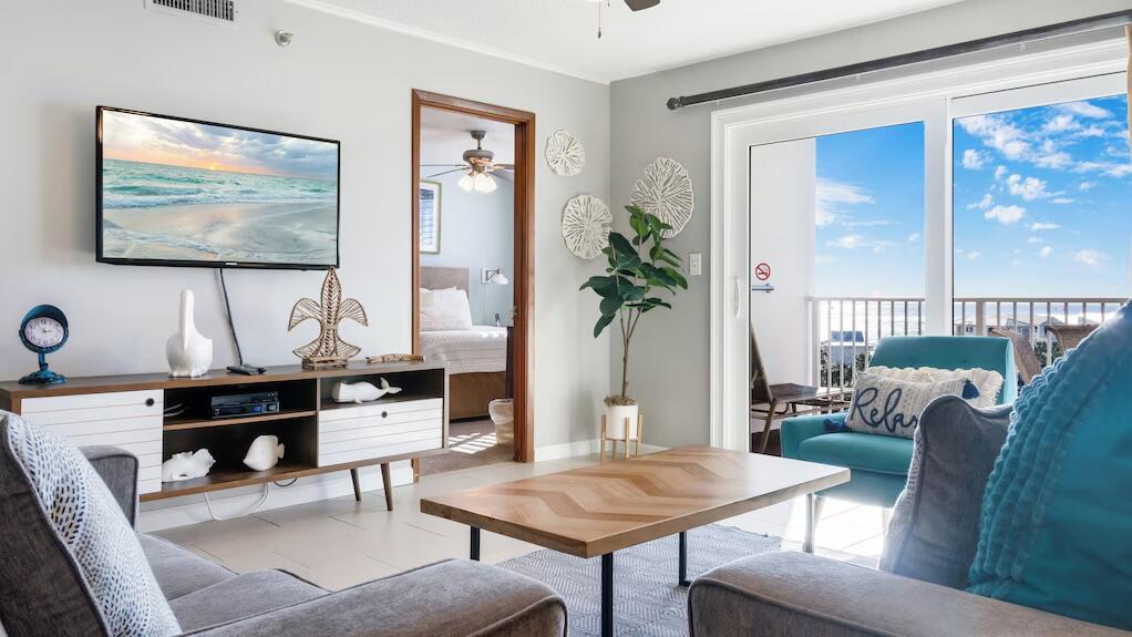 Islander unit 618 - Residential