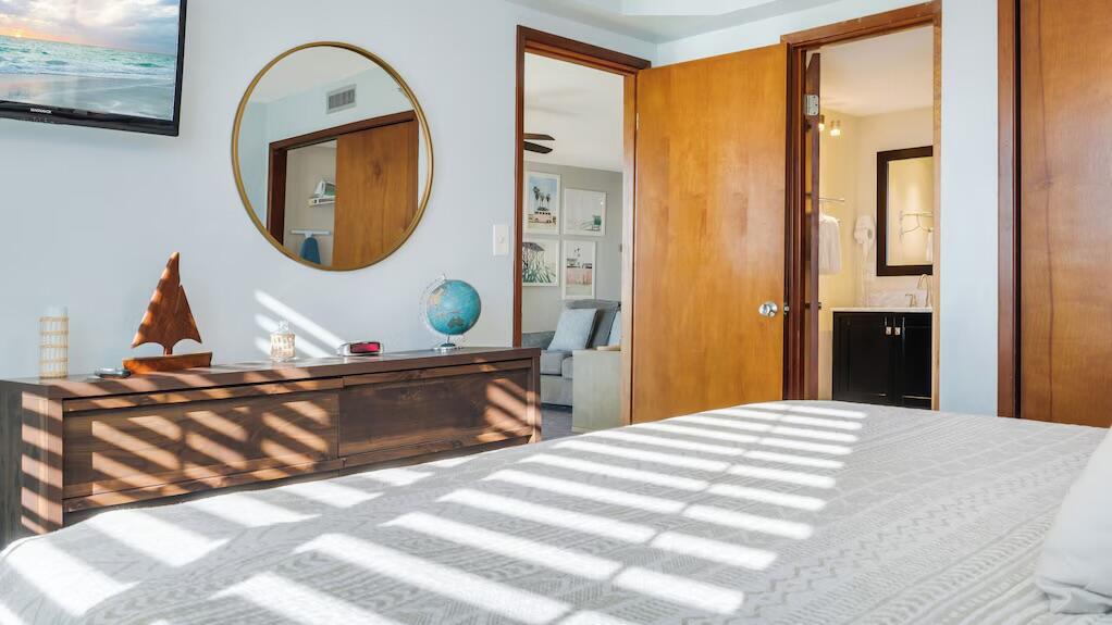 Islander unit 618 - Residential