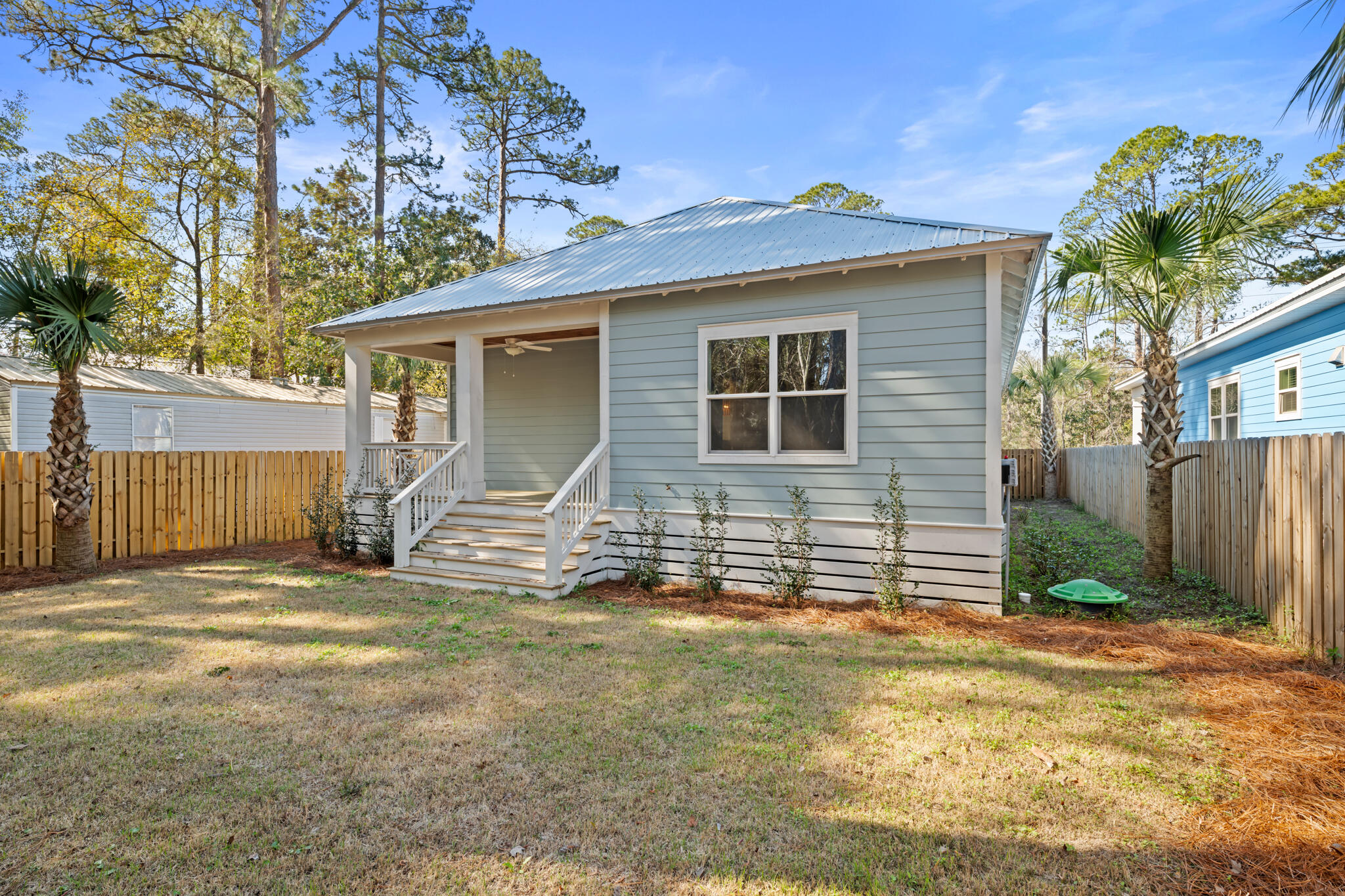 TOWN OF SANTA ROSA - Residential