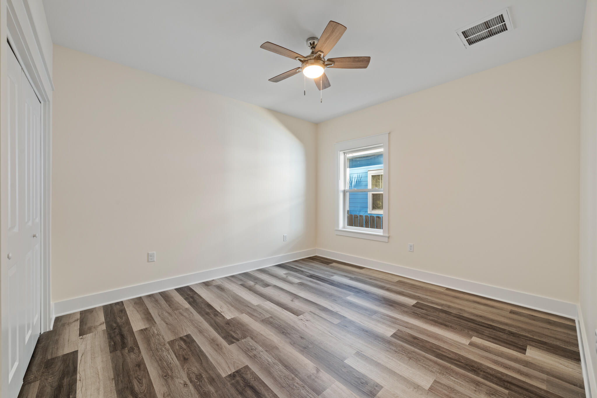 TOWN OF SANTA ROSA - Residential