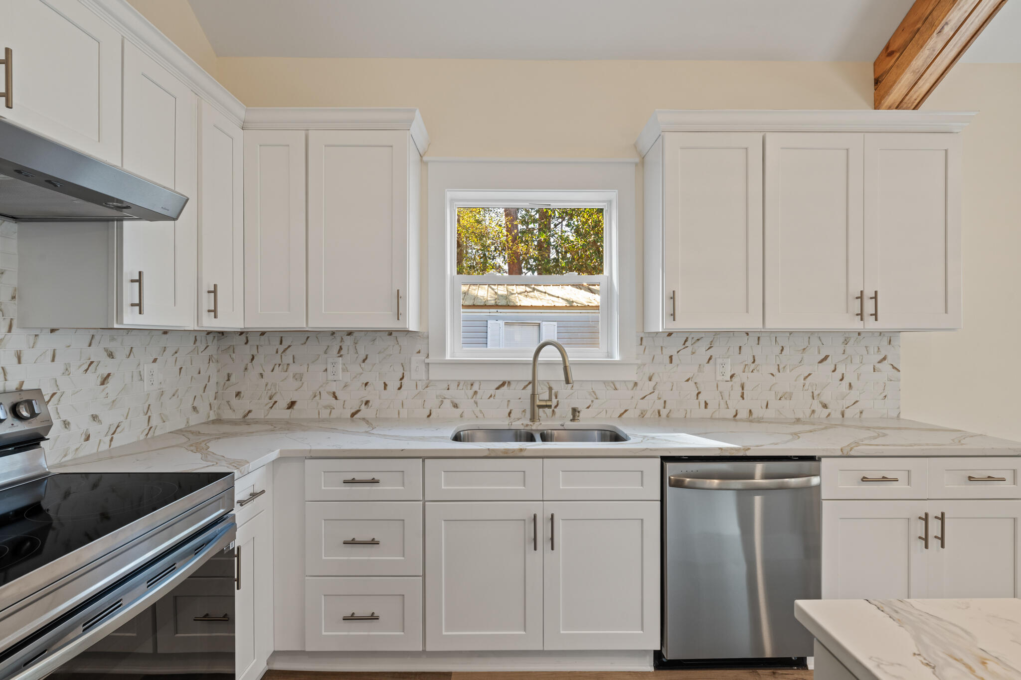 TOWN OF SANTA ROSA - Residential