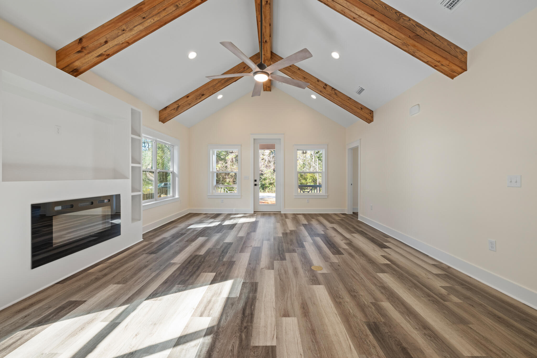 TOWN OF SANTA ROSA - Residential