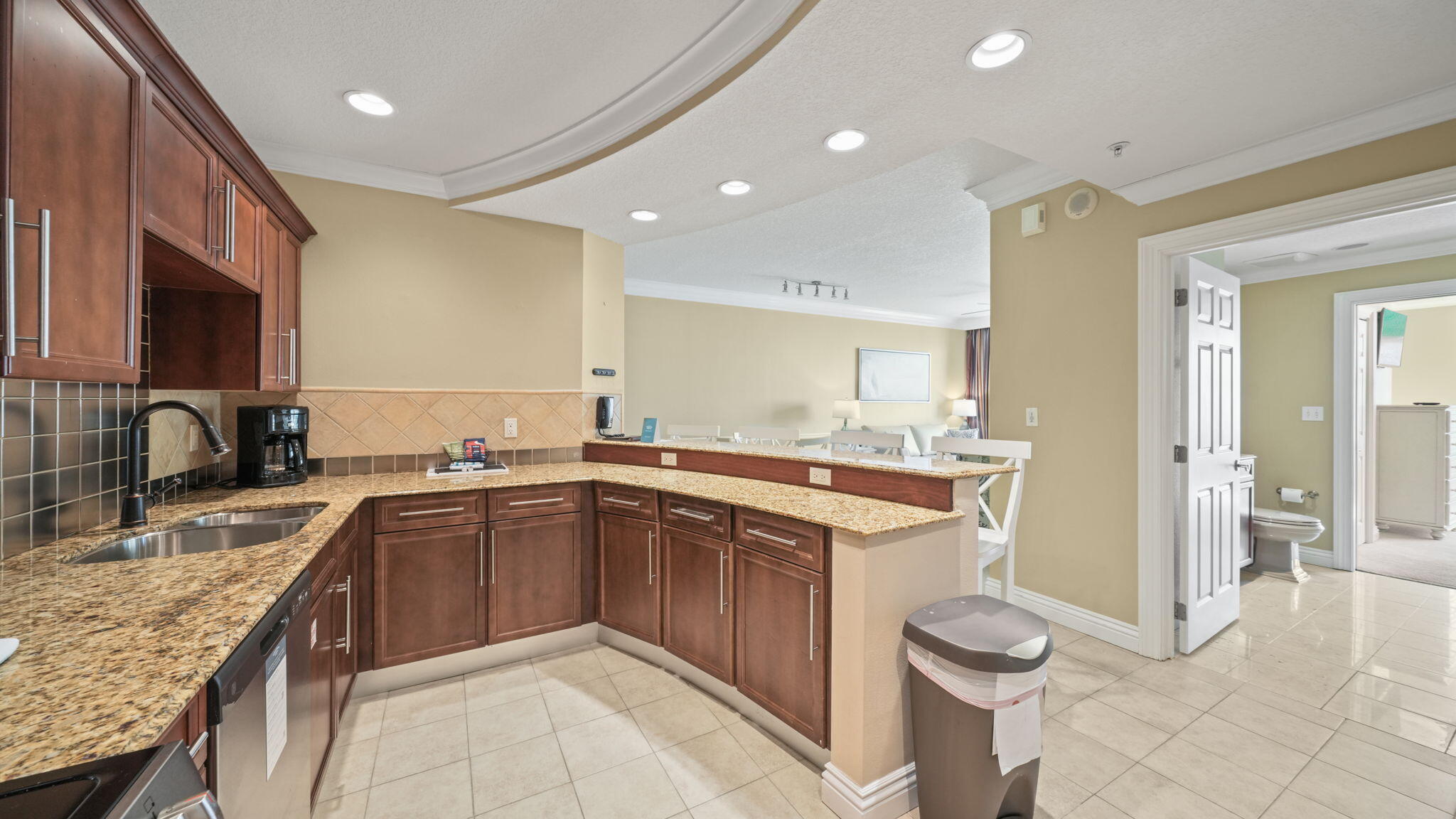 EMERALD GRANDE - Residential