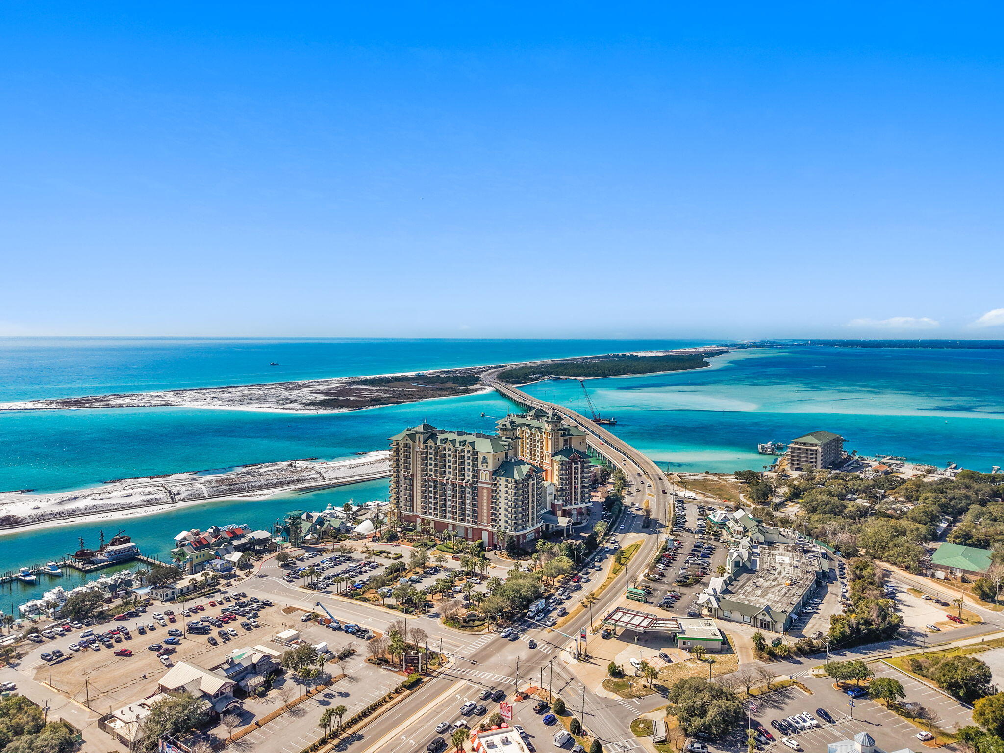 EMERALD GRANDE - Residential