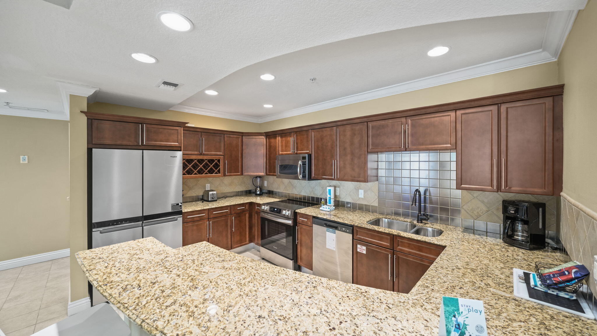 EMERALD GRANDE - Residential