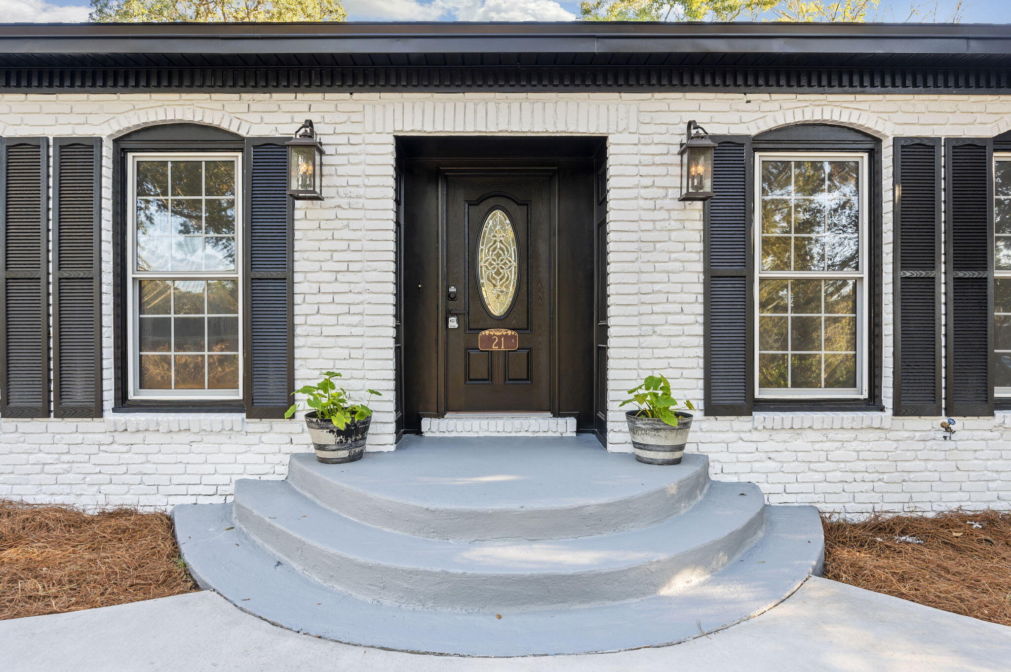 21 NW Linwood Road