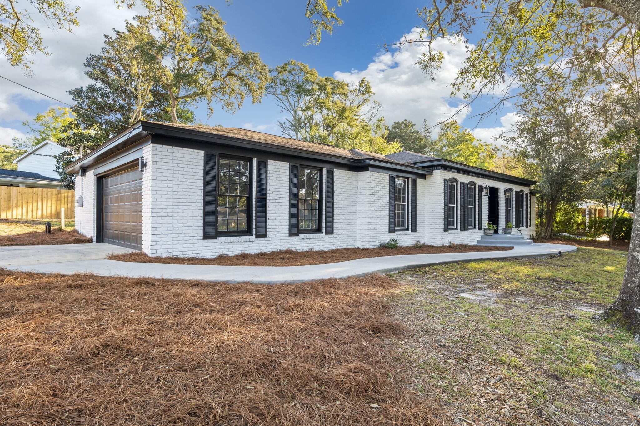 21 NW Linwood Road