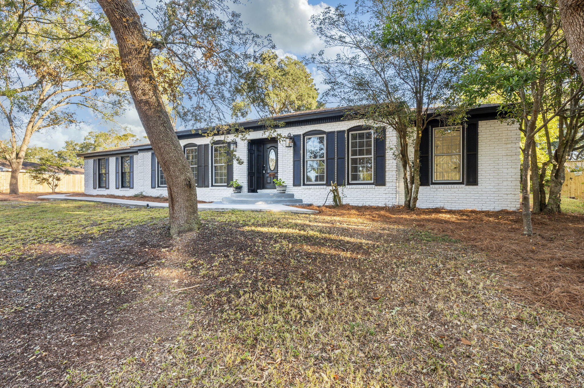 21 NW Linwood Road