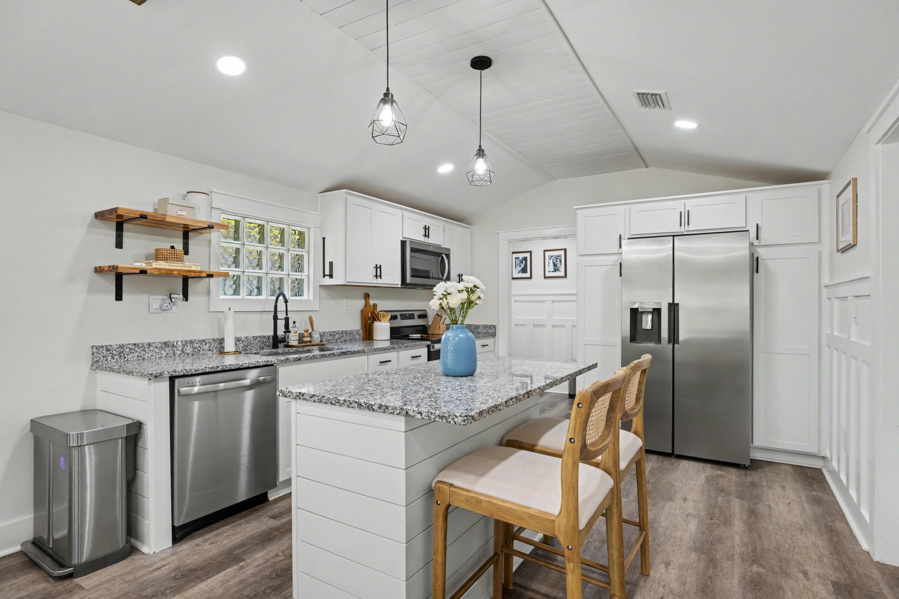 CRESTVIEW - Residential