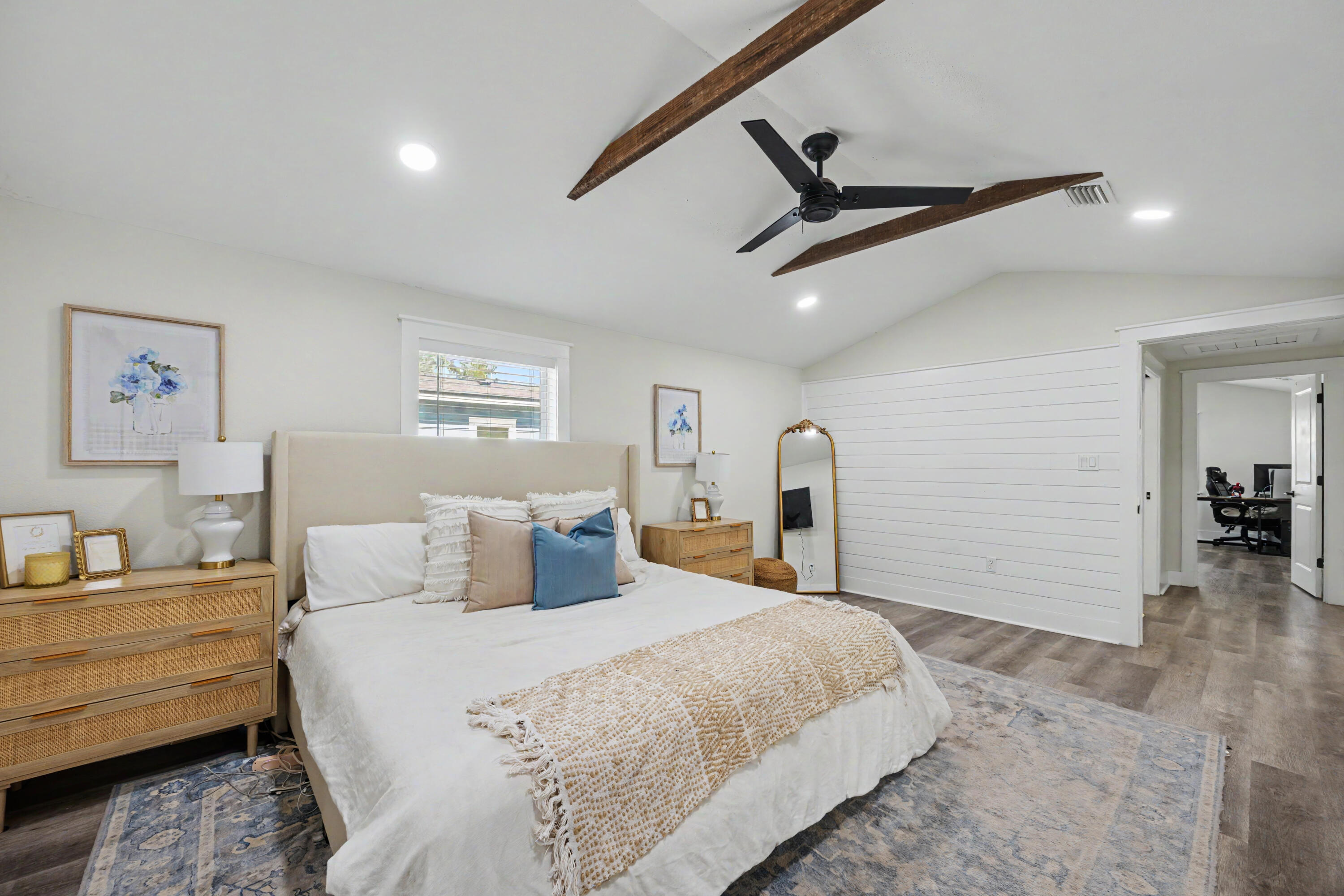 CRESTVIEW - Residential