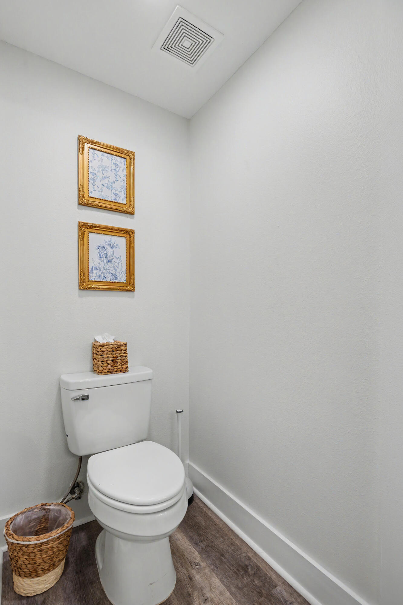 CRESTVIEW - Residential