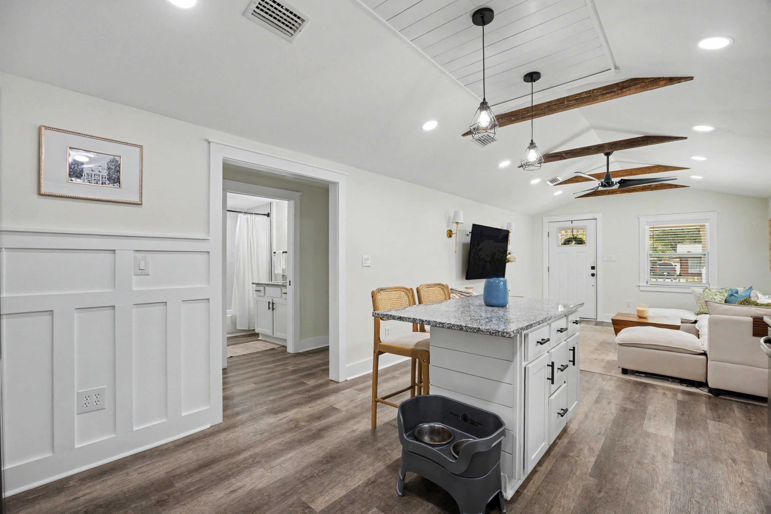 CRESTVIEW - Residential