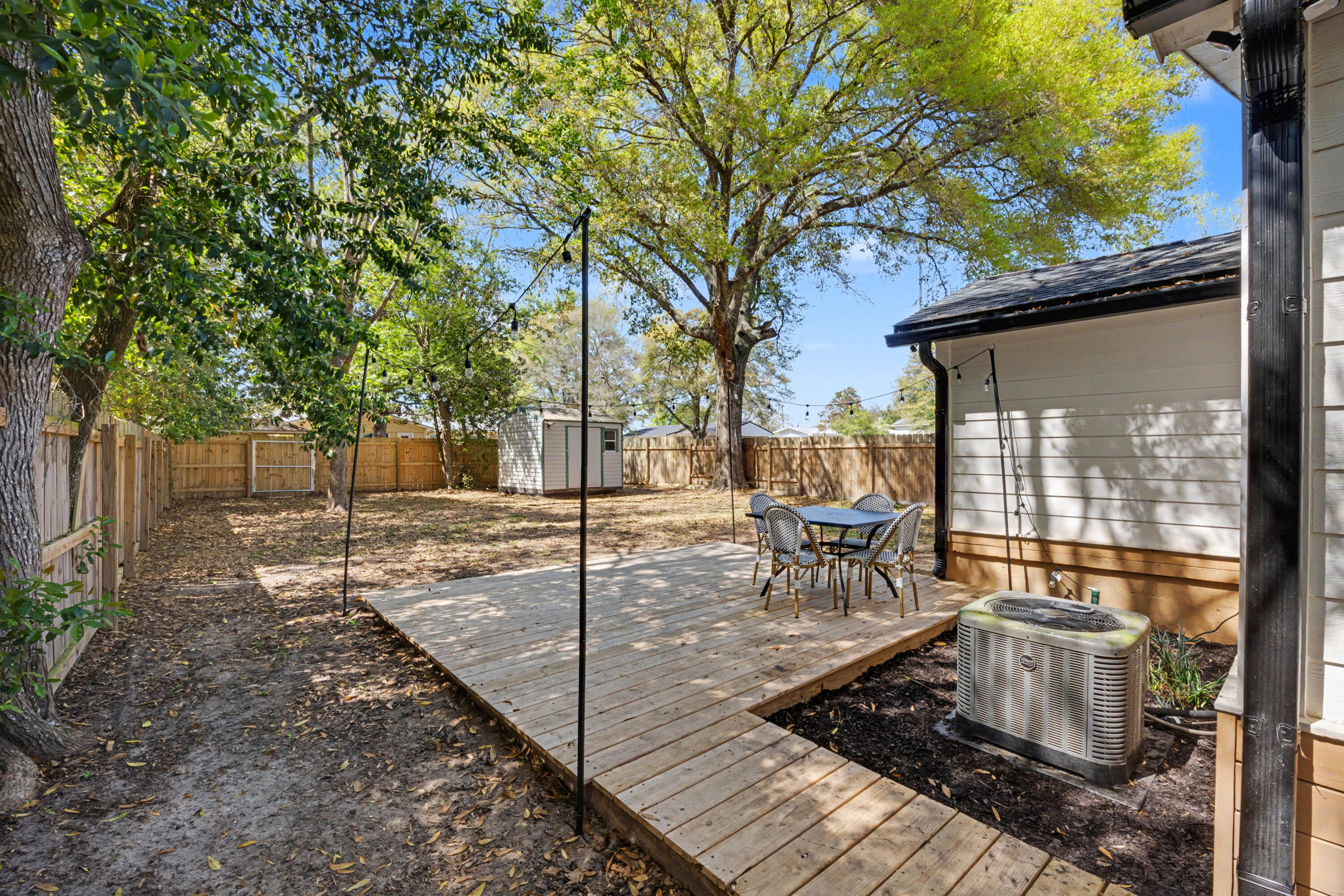 CRESTVIEW - Residential