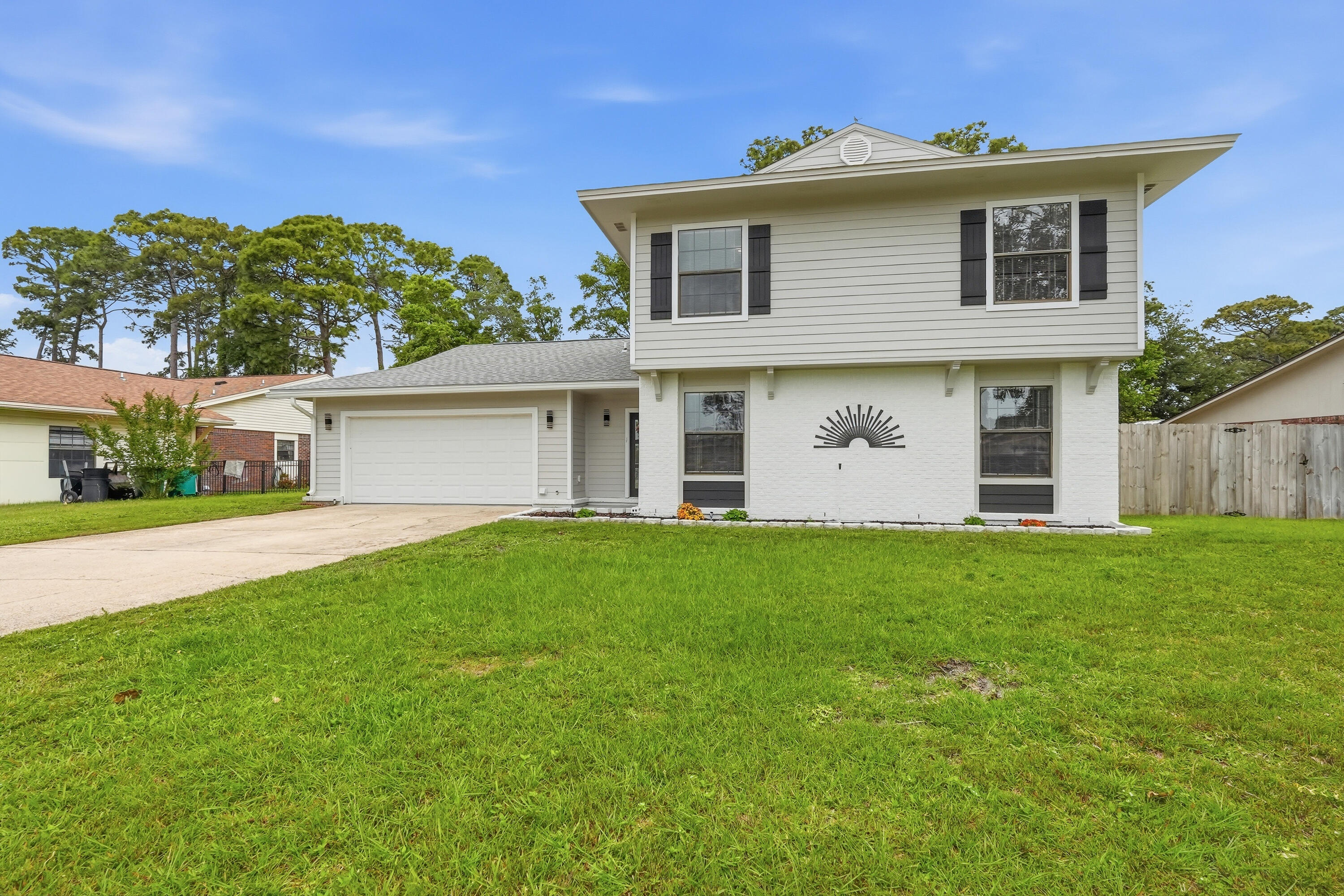 LAKE LORRAINE ESTATES - Residential