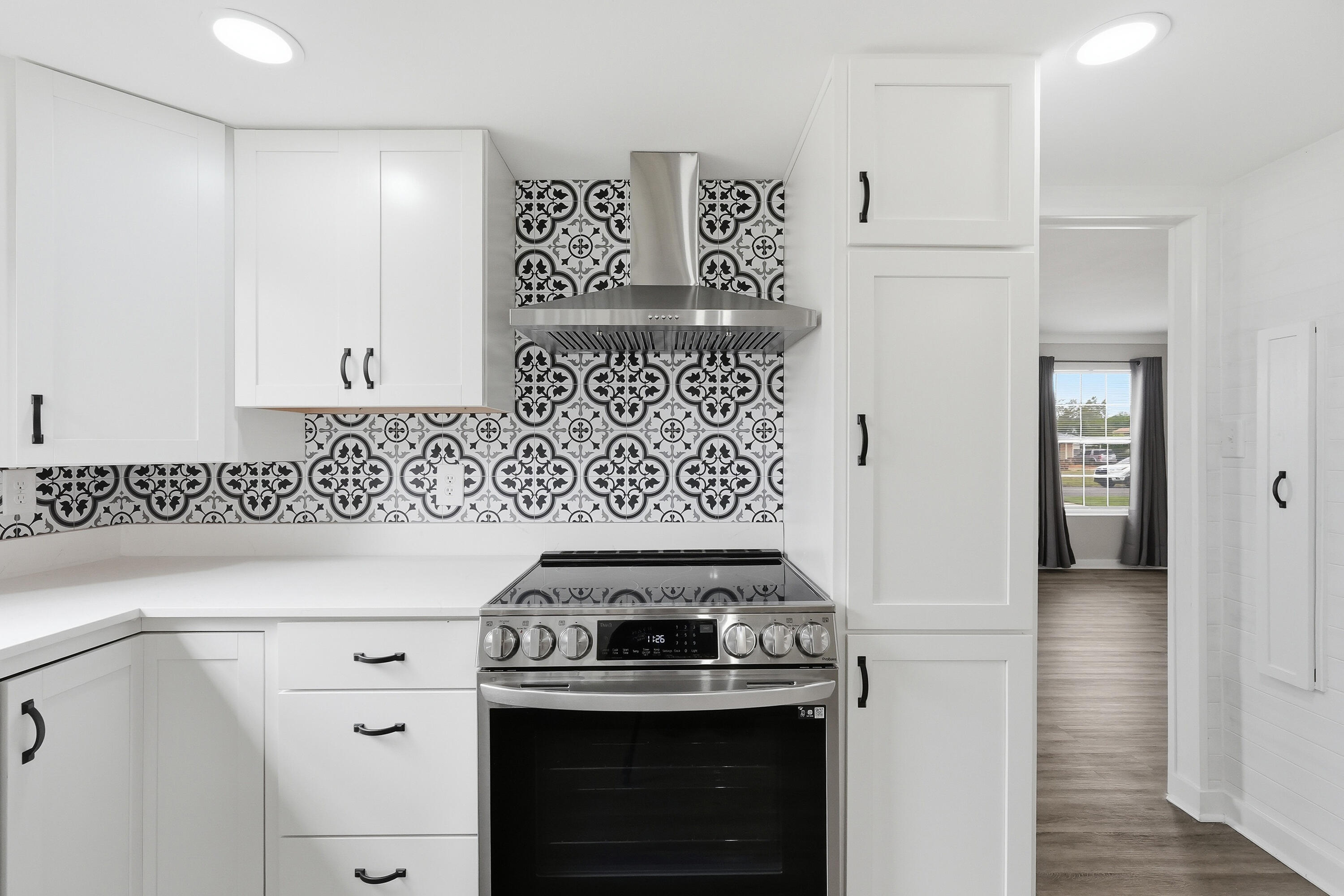 LAKE LORRAINE ESTATES - Residential