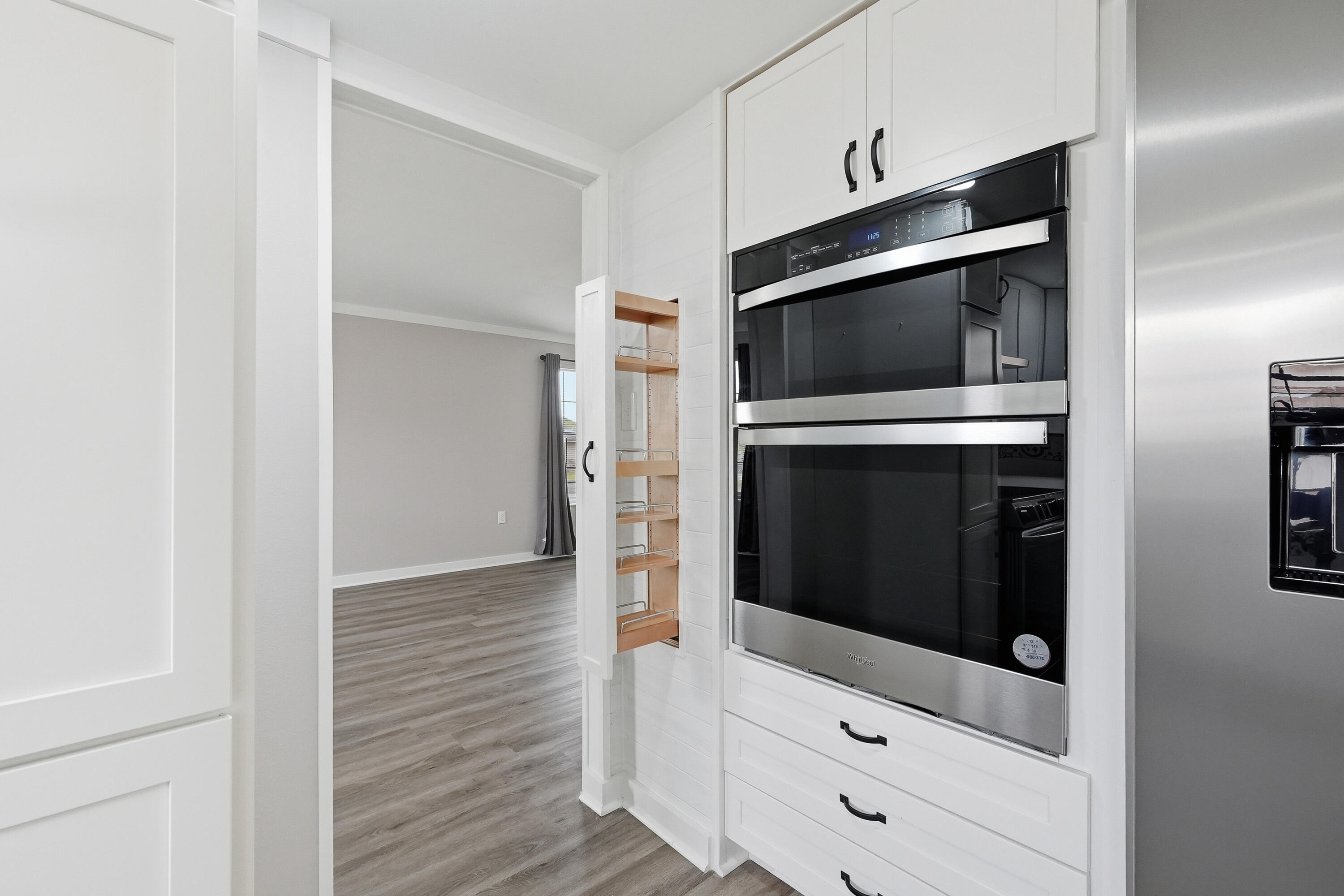 LAKE LORRAINE ESTATES - Residential