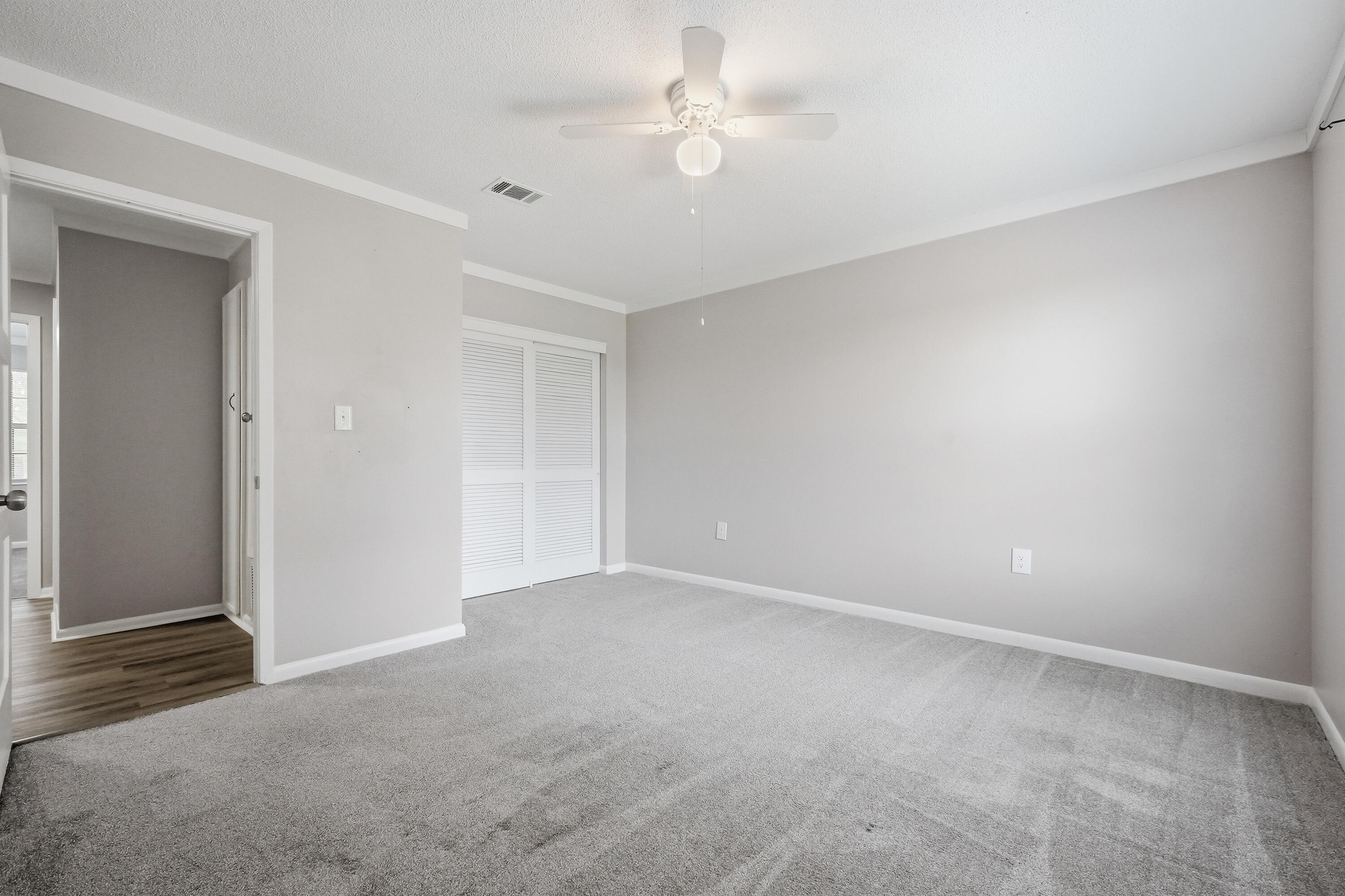 LAKE LORRAINE ESTATES - Residential