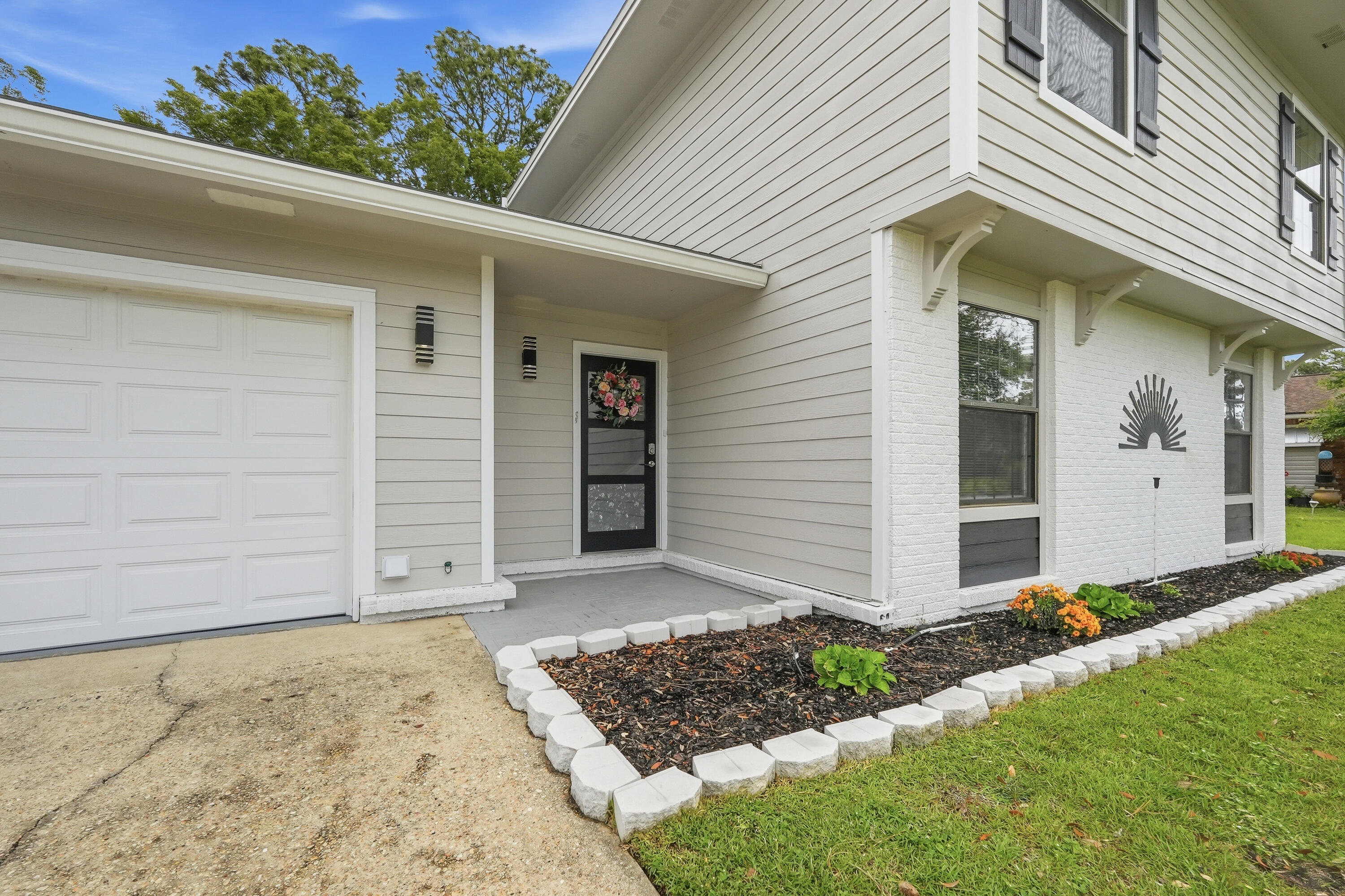 LAKE LORRAINE ESTATES - Residential