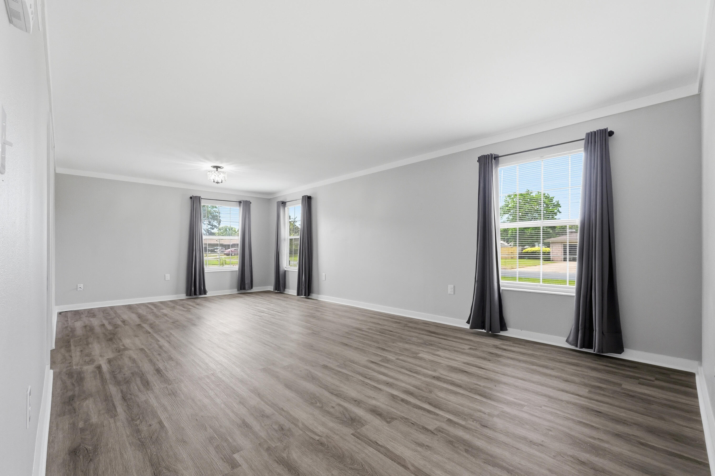 LAKE LORRAINE ESTATES - Residential