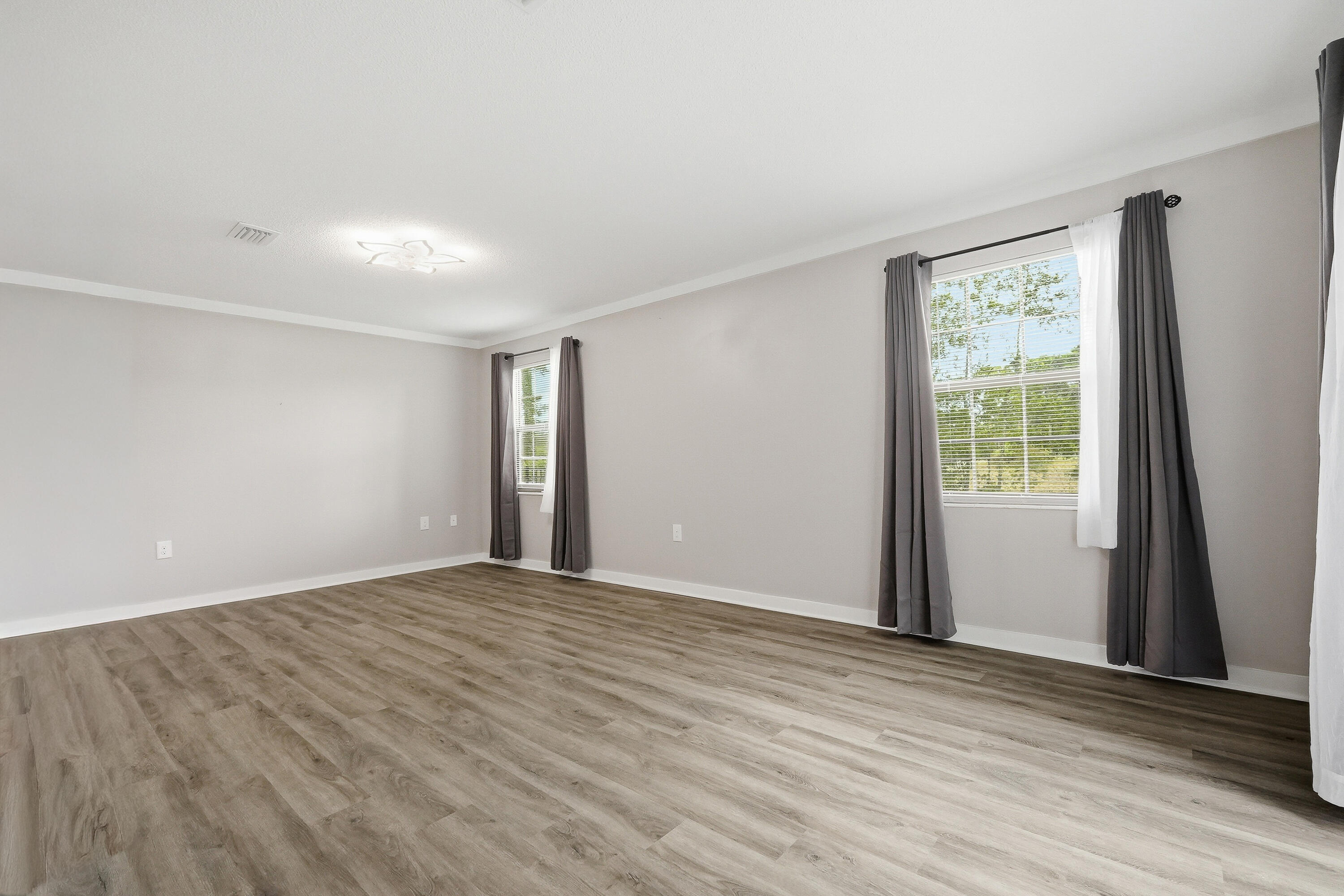 LAKE LORRAINE ESTATES - Residential