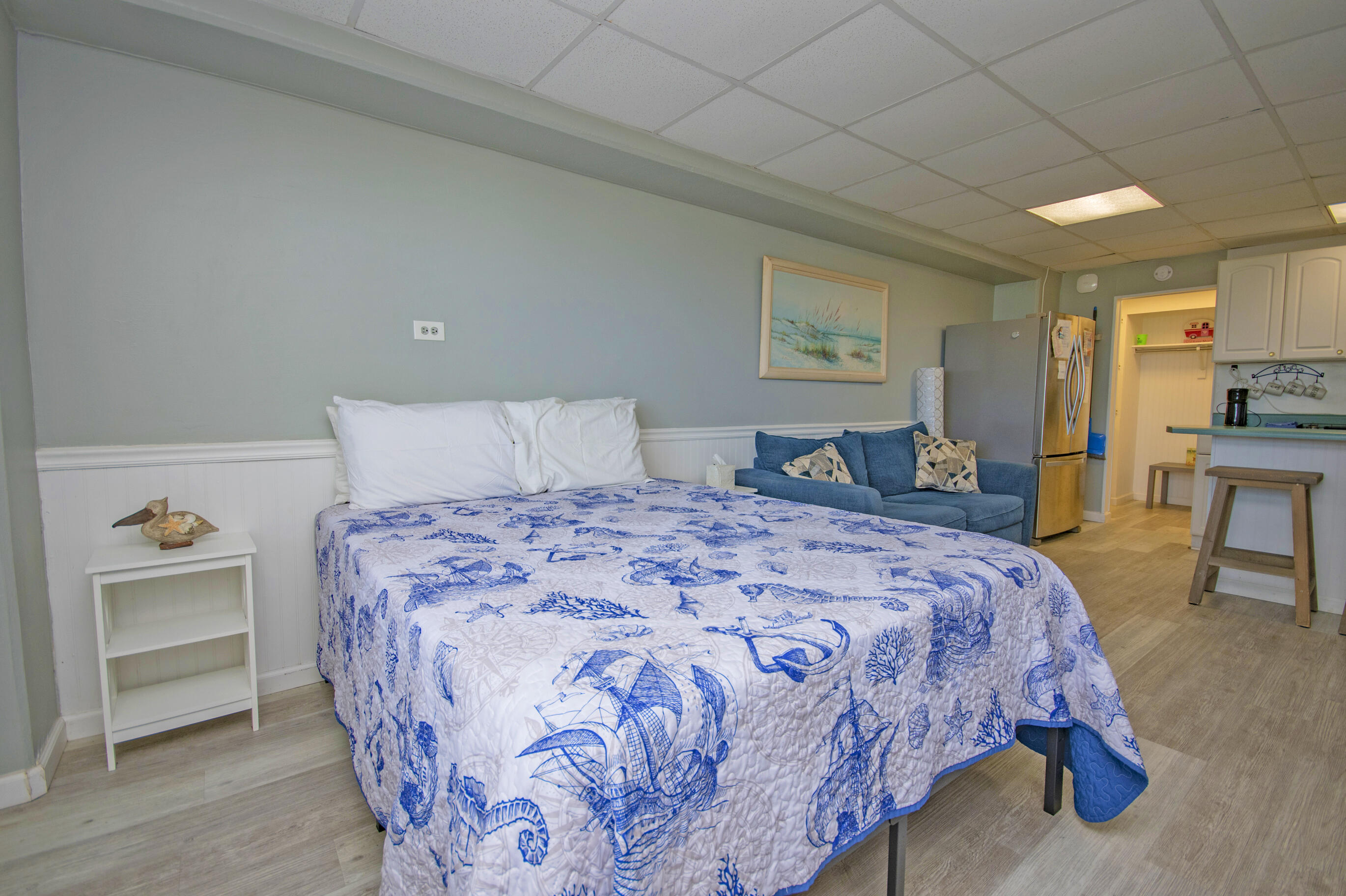 Fontainebleau Terrace - Residential