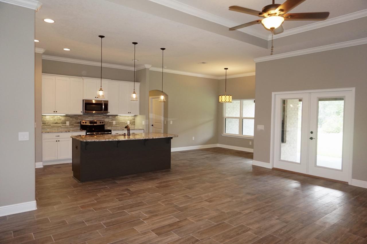 HOLLEY BY THE SEA - Residential