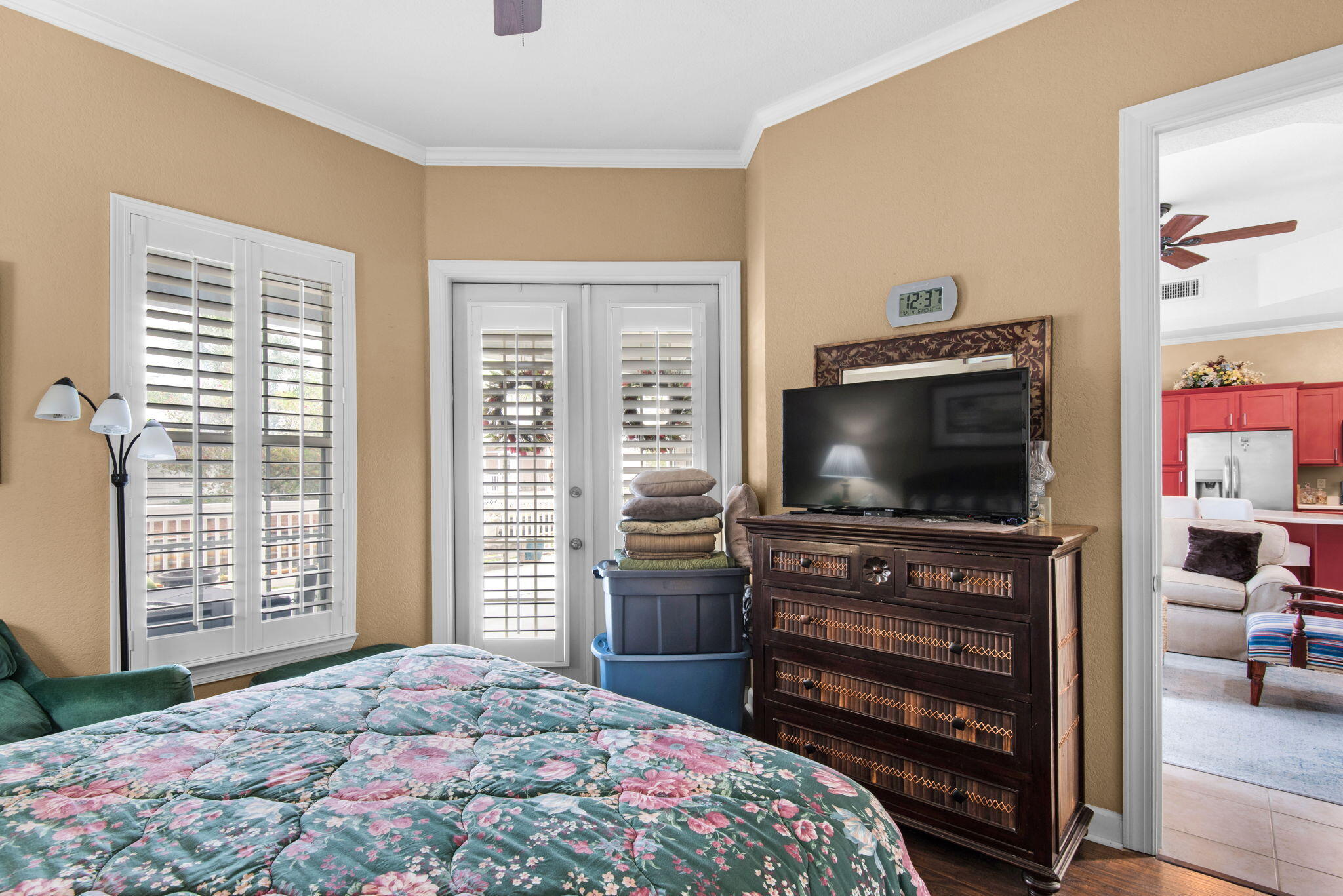 CRYSTAL COVE - Residential