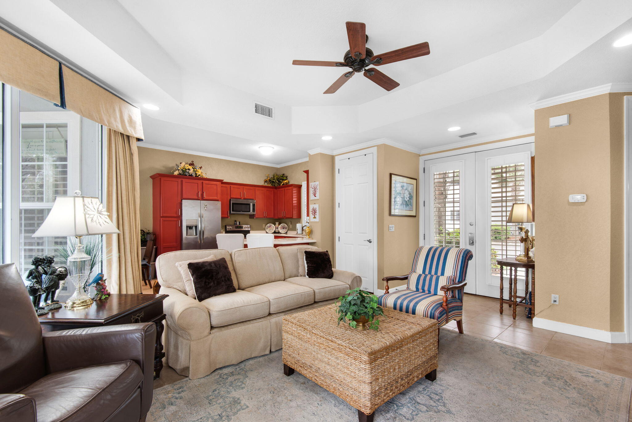 CRYSTAL COVE - Residential