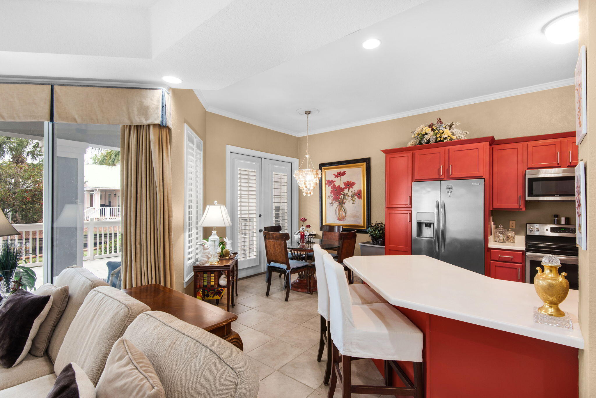 CRYSTAL COVE - Residential