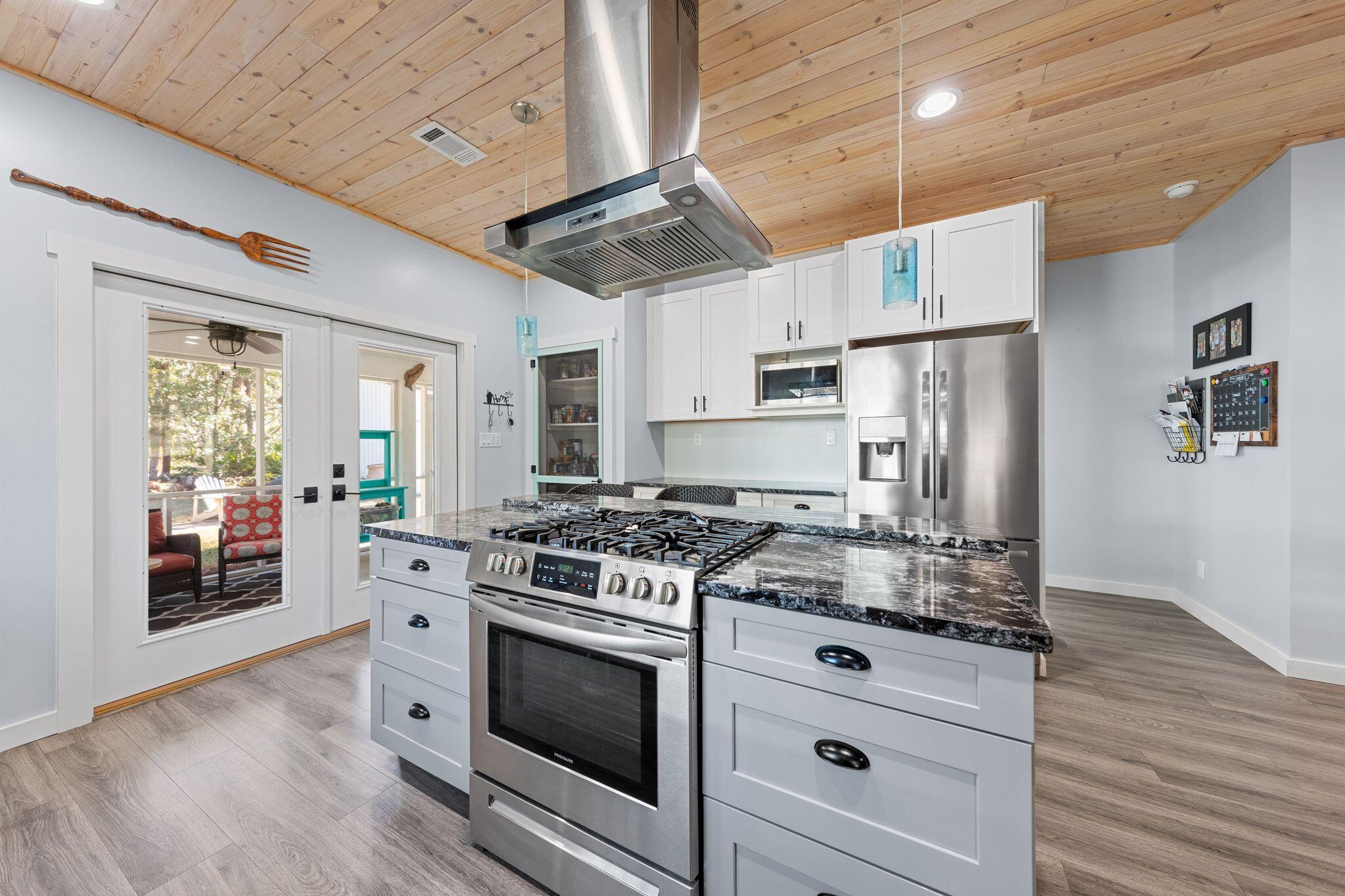 Emerald Shores - Residential