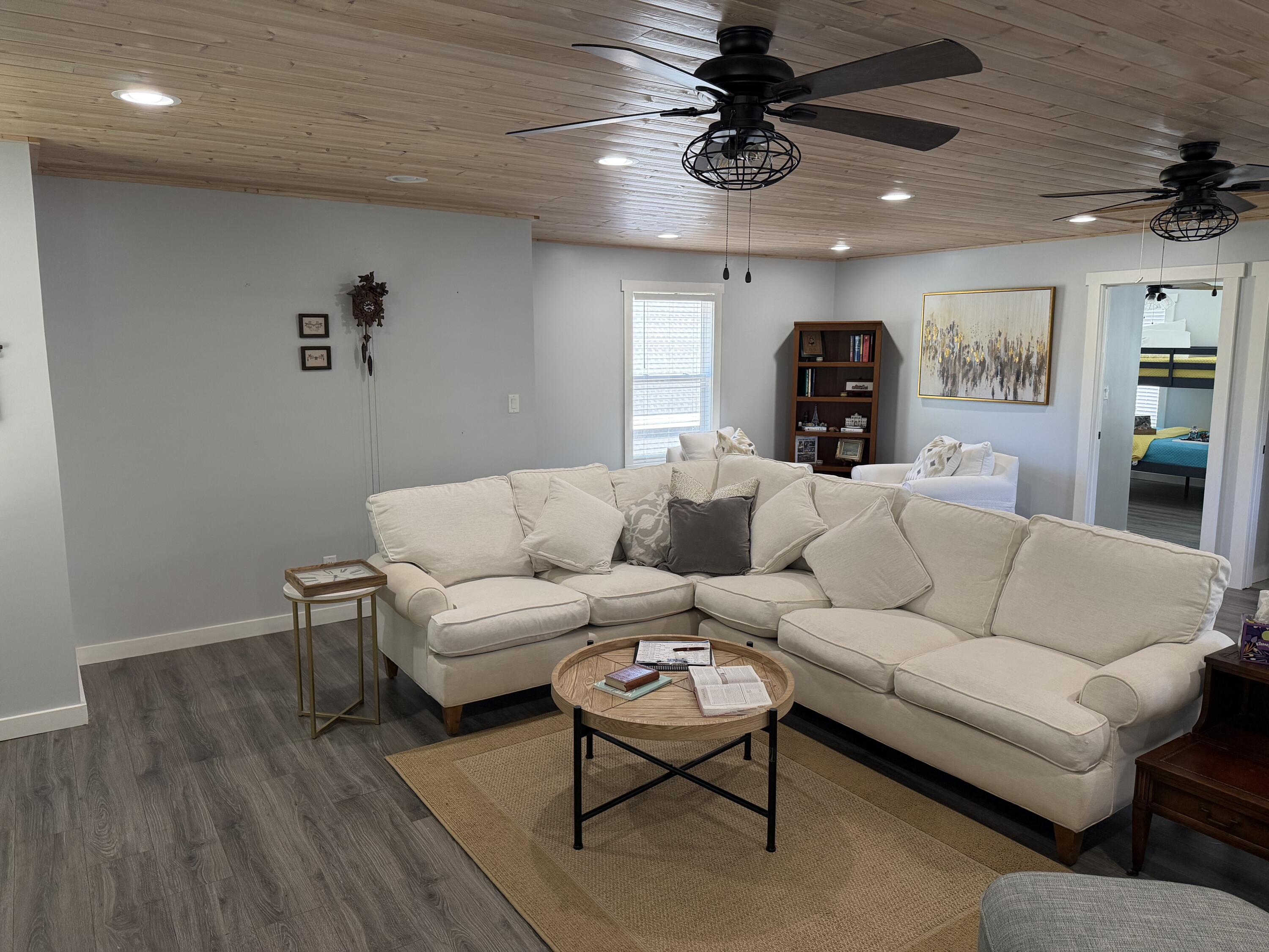 Emerald Shores - Residential