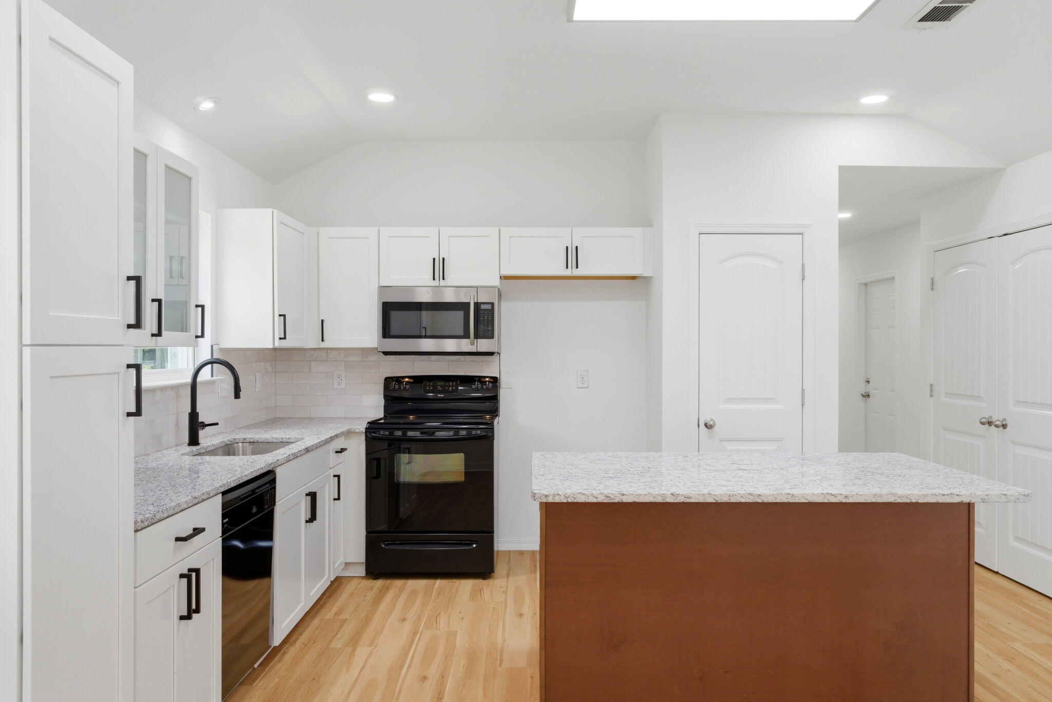 SHADOW LAKES - Residential