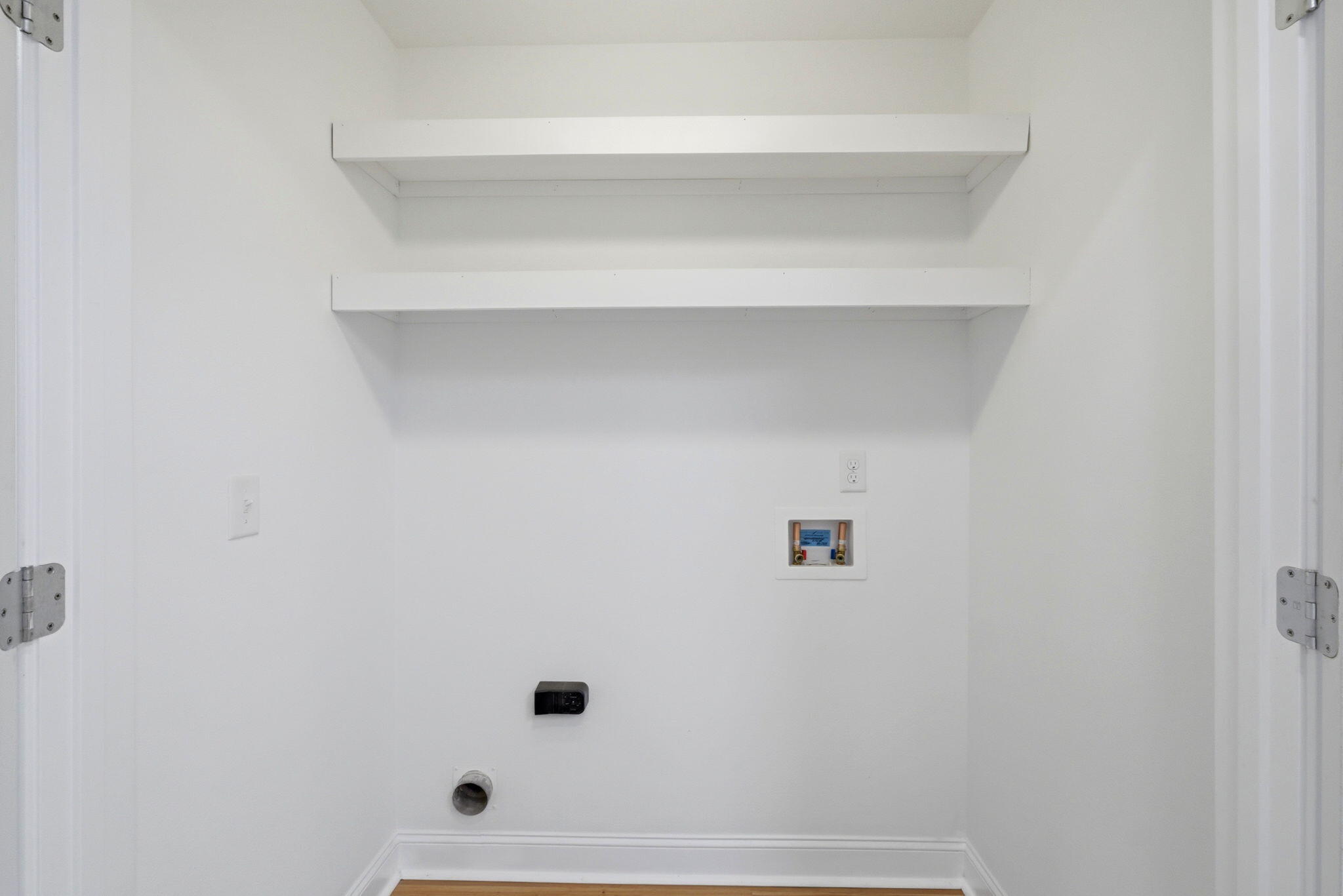 SHADOW LAKES - Residential