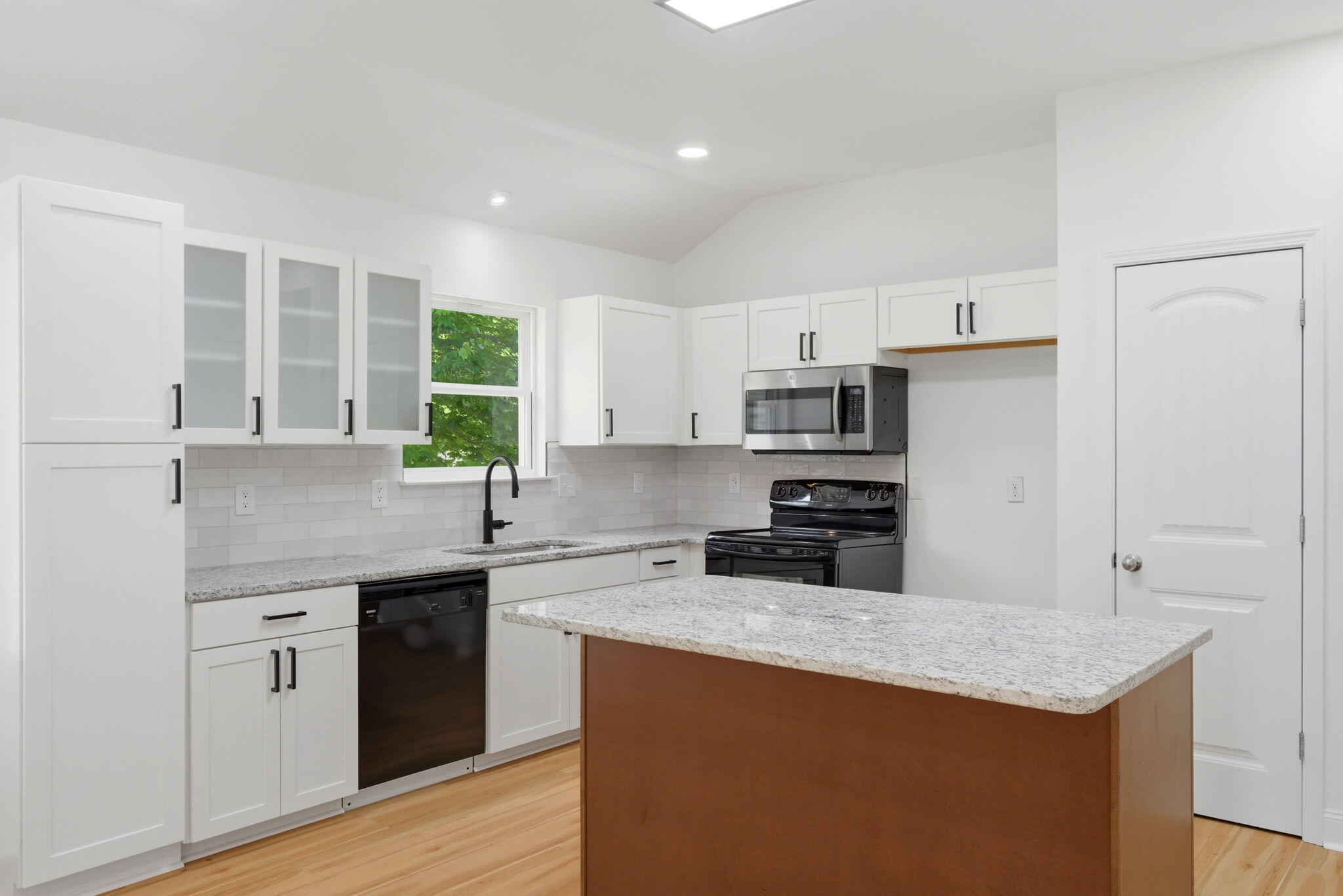 SHADOW LAKES - Residential