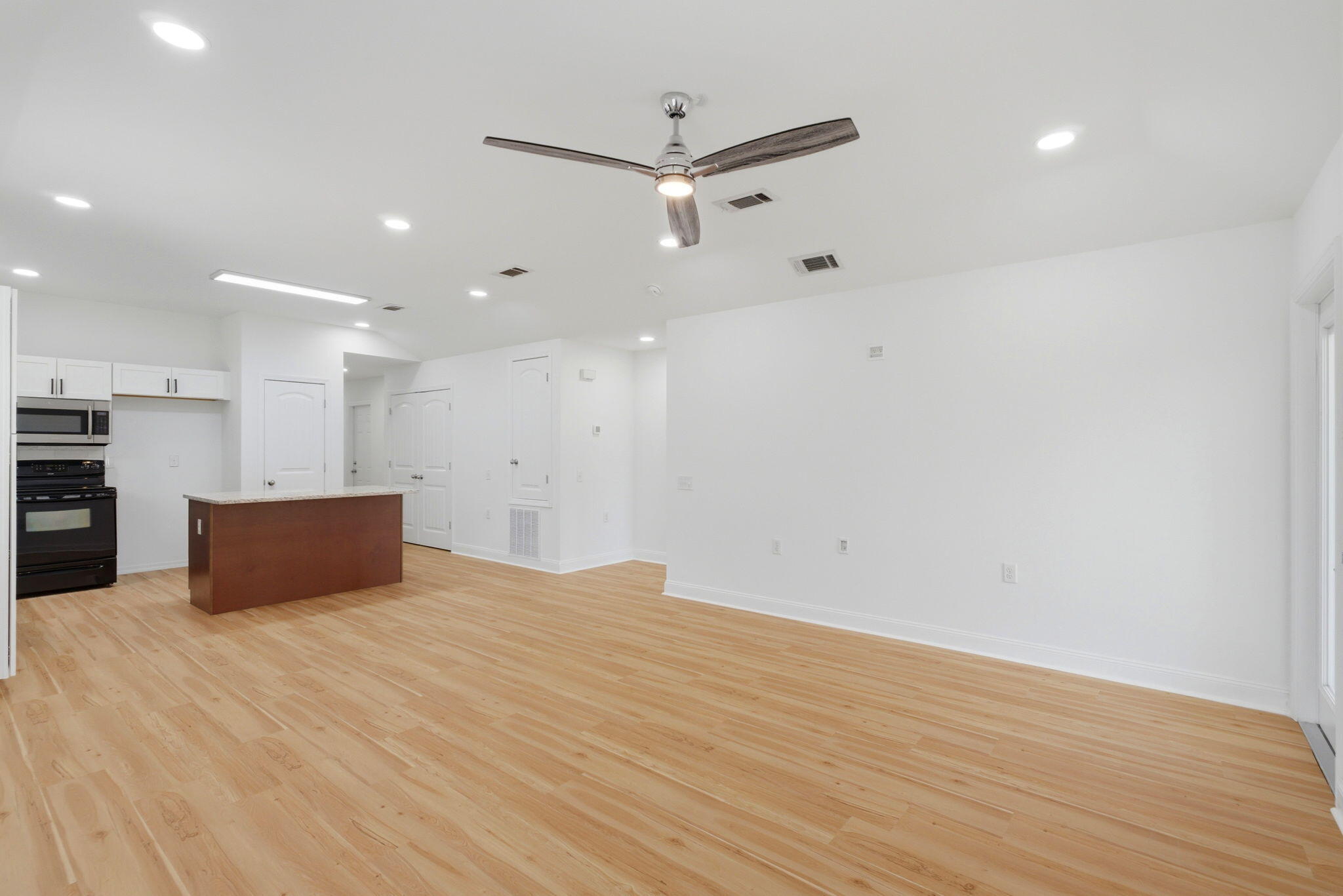 SHADOW LAKES - Residential