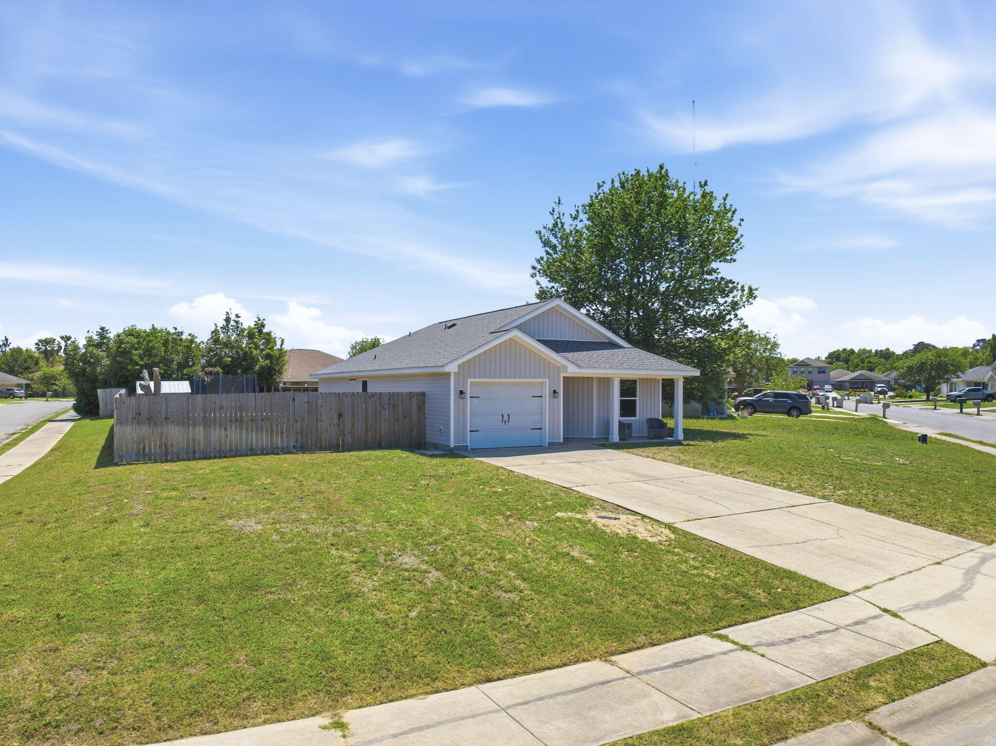 SHADOW LAKES - Residential